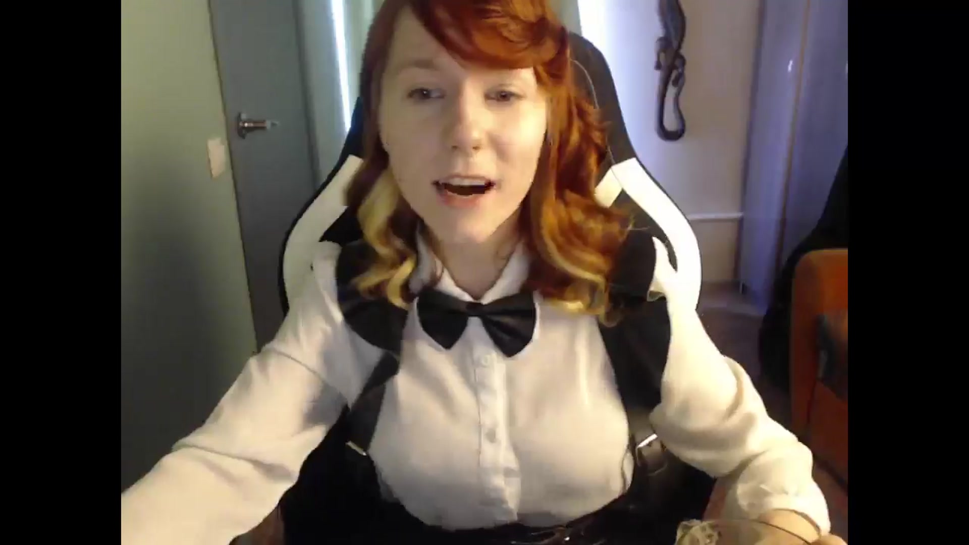 Gallery image thumbnail from NikiFoks18's myfreecams stream on, 04/16/2025, 09:14 image 13 of 20