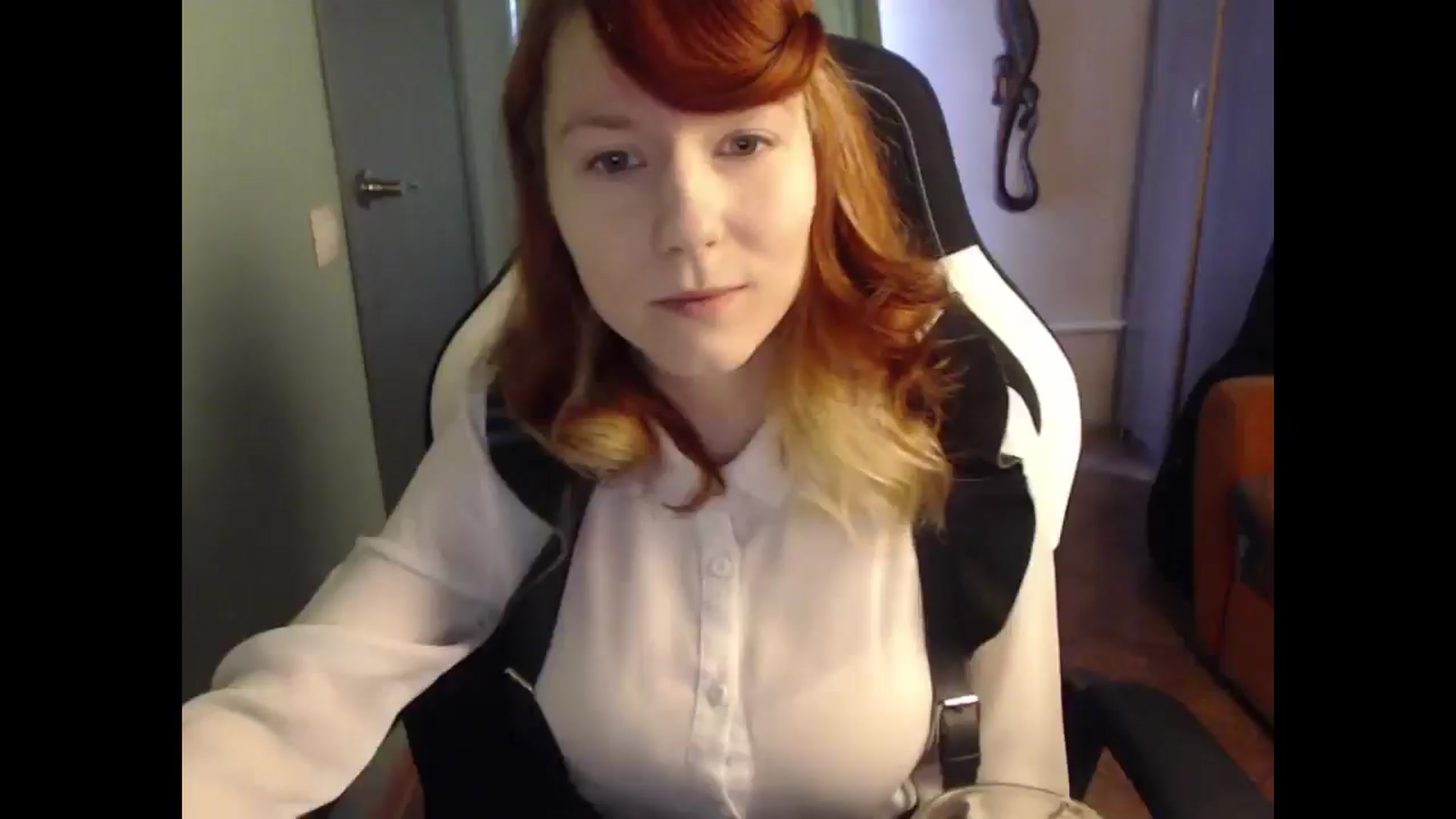 Gallery image thumbnail from NikiFoks18's myfreecams stream on, 04/18/2025, 07:27 image 1 of 20