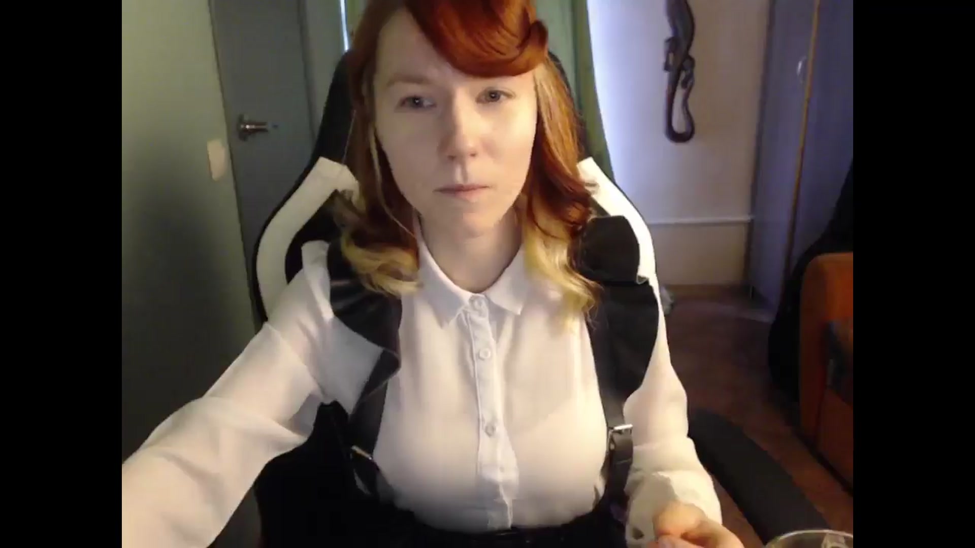 Gallery image thumbnail from NikiFoks18's myfreecams stream on, 04/18/2025, 09:06 image 11 of 20