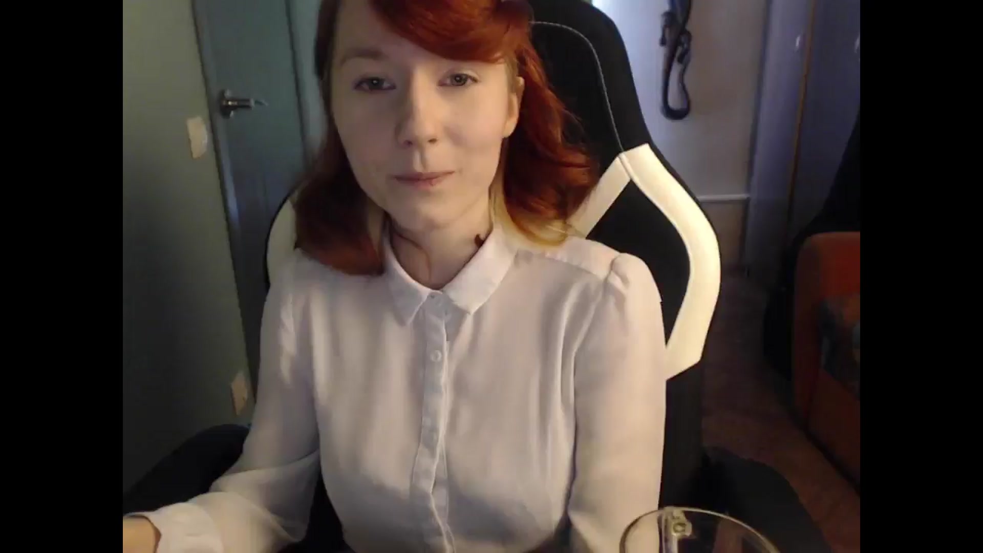 Gallery image thumbnail from NikiFoks18's myfreecams stream on, 04/21/2025, 07:08 image 12 of 20