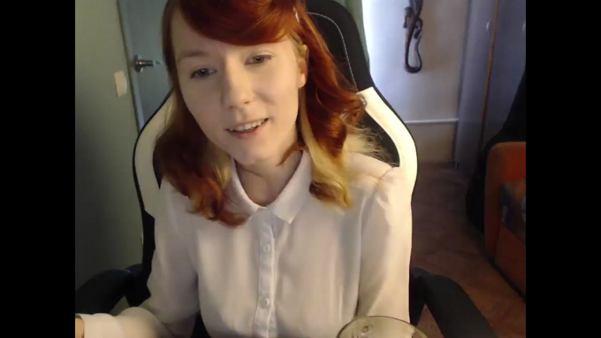 Gallery image thumbnail from NikiFoks18's myfreecams stream on, 04/21/2025, 07:08 image 1 of 20