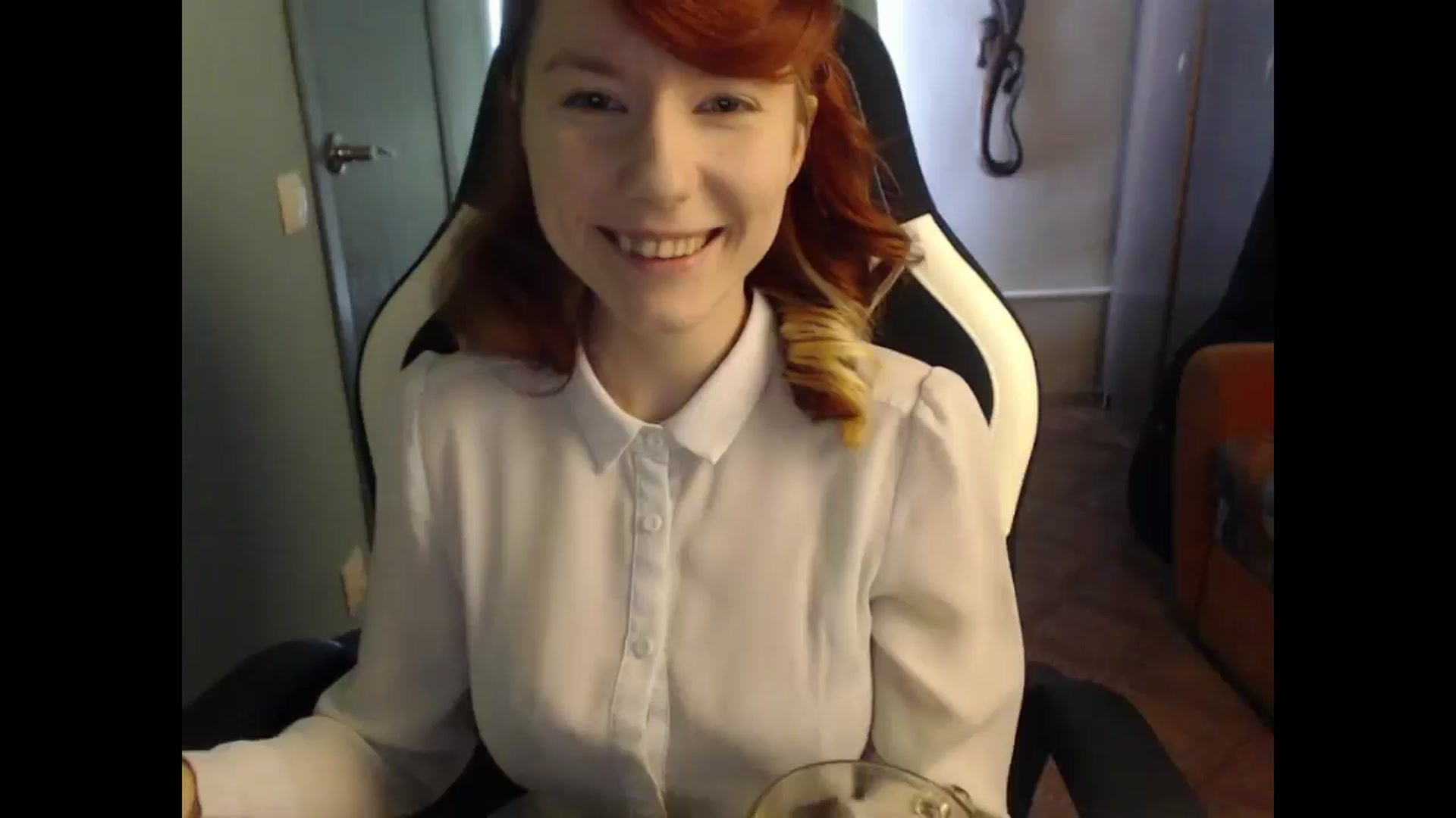 Gallery image thumbnail from NikiFoks18's myfreecams stream on, 04/21/2025, 07:08 image 3 of 20