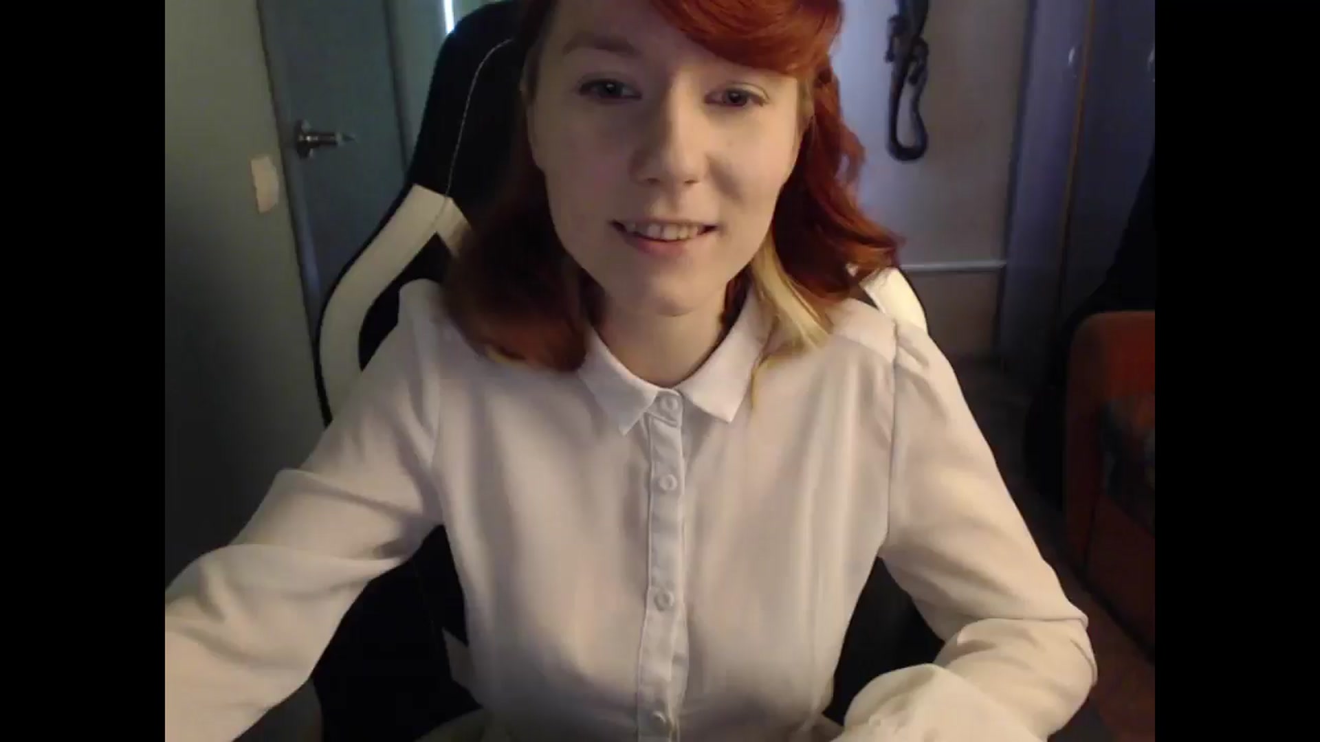 Gallery image thumbnail from NikiFoks18's myfreecams stream on, 04/21/2025, 07:08 image 16 of 20