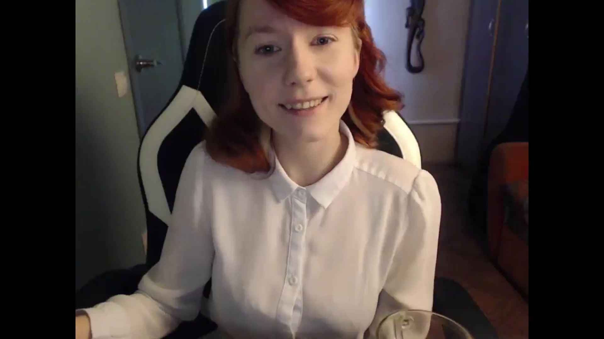 Gallery image thumbnail from NikiFoks18's myfreecams stream on, 04/21/2025, 07:08 image 6 of 20