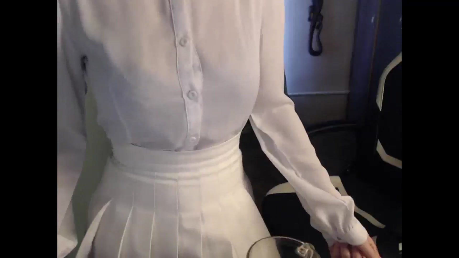Gallery image thumbnail from NikiFoks18's myfreecams stream on, 04/21/2025, 08:51 image 11 of 20