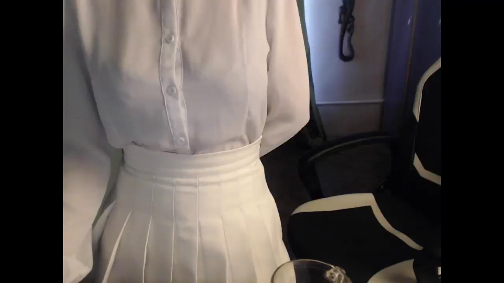 Gallery image thumbnail from NikiFoks18's myfreecams stream on, 04/21/2025, 08:51 image 13 of 20