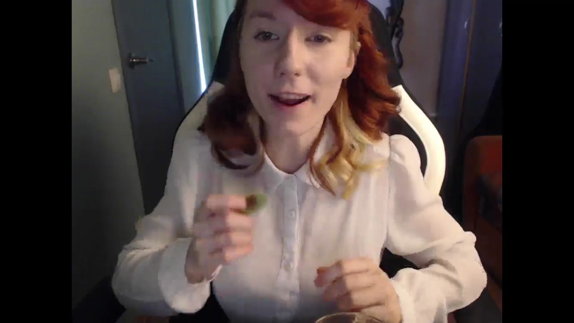 Gallery image thumbnail from NikiFoks18's myfreecams stream on, 04/21/2025, 08:51 image 3 of 20