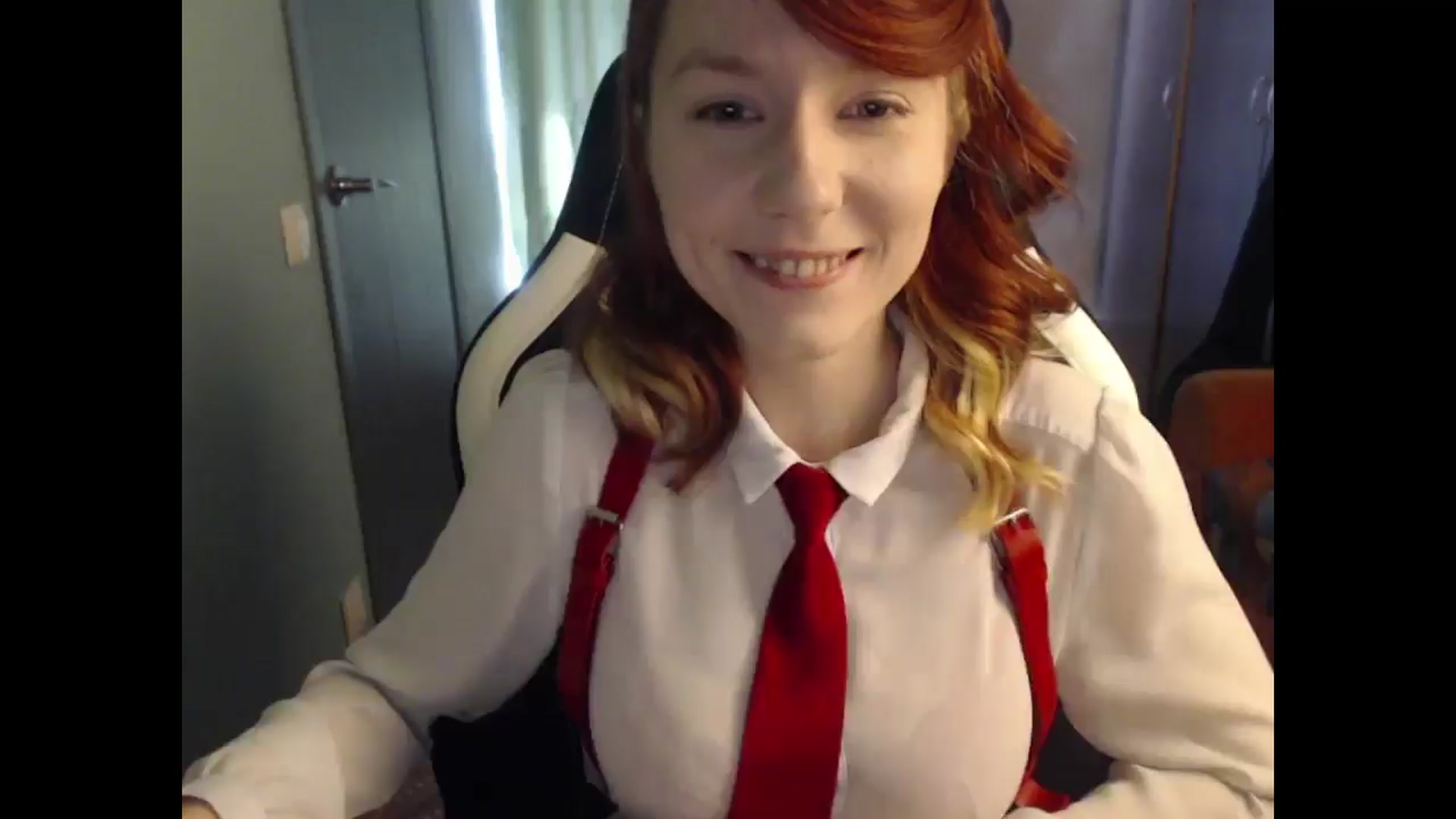 Gallery image thumbnail from NikiFoks18's myfreecams stream on, 04/22/2025, 06:23 image 12 of 20
