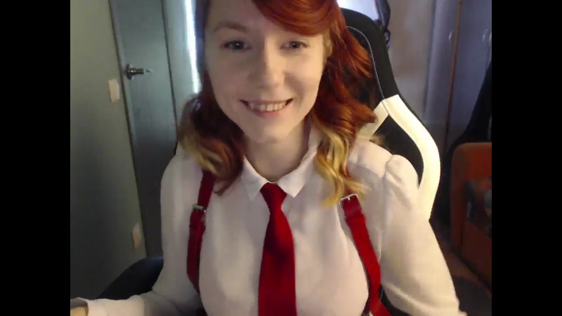 Gallery image thumbnail from NikiFoks18's myfreecams stream on, 04/22/2025, 06:23 image 6 of 20