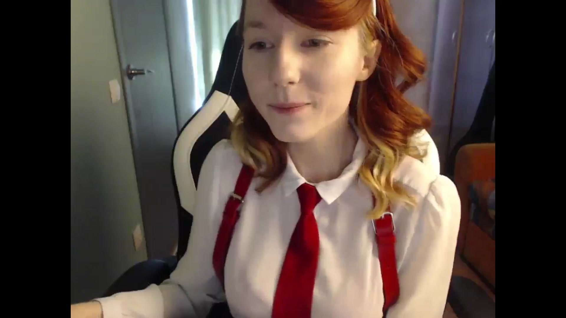 Gallery image thumbnail from NikiFoks18's myfreecams stream on, 04/22/2025, 06:23 image 16 of 20