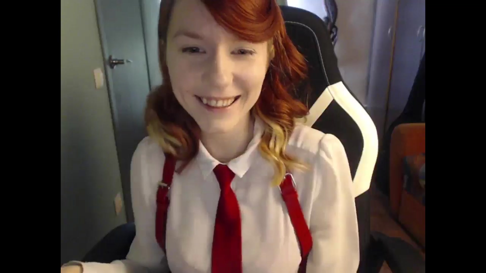 Gallery image thumbnail from NikiFoks18's myfreecams stream on, 04/22/2025, 06:23 image 11 of 20