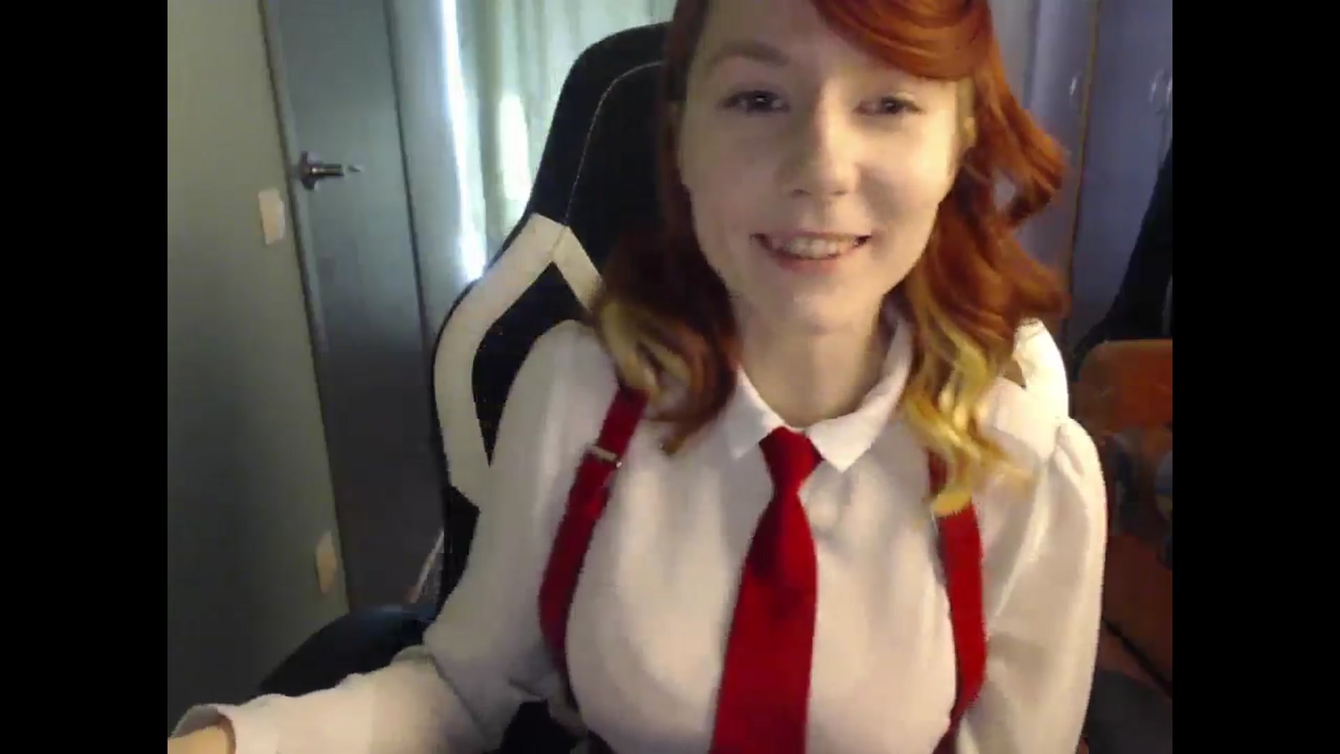 Gallery image thumbnail from NikiFoks18's myfreecams stream on, 04/22/2025, 06:23 image 9 of 20