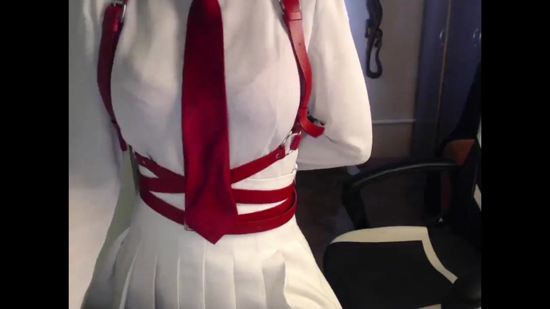 Gallery image thumbnail from NikiFoks18's myfreecams stream on, 04/22/2025, 08:05 image 14 of 20