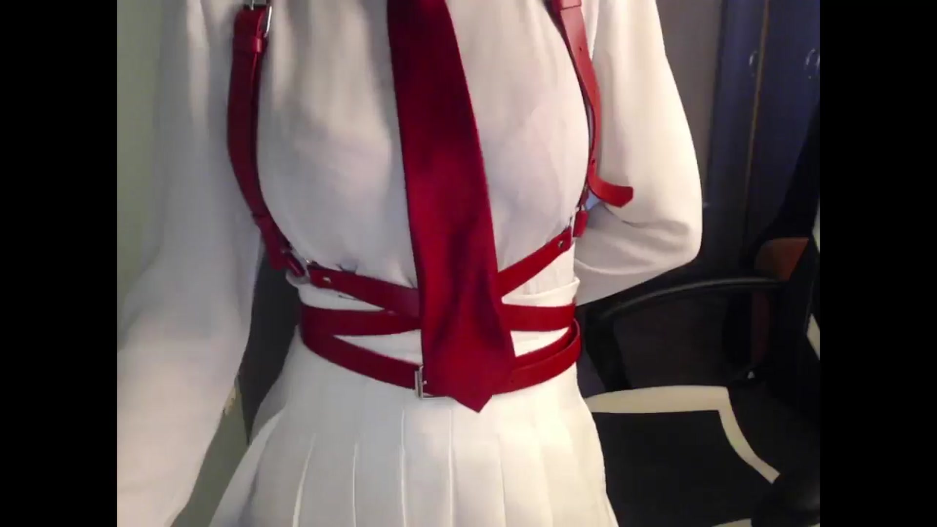 Gallery image thumbnail from NikiFoks18's myfreecams stream on, 04/22/2025, 08:05 image 16 of 20