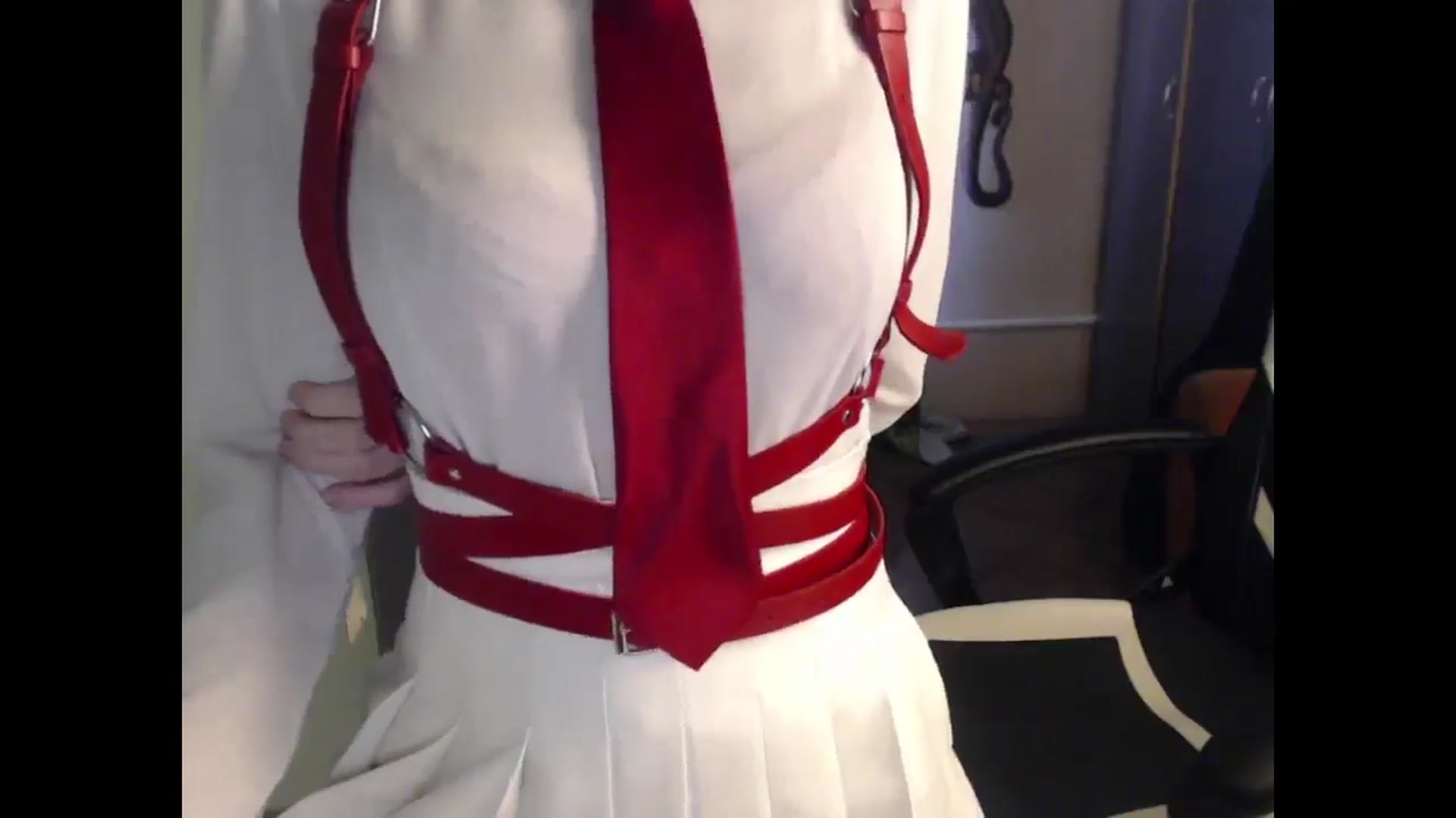 Gallery image thumbnail from NikiFoks18's myfreecams stream on, 04/22/2025, 08:05 image 13 of 20