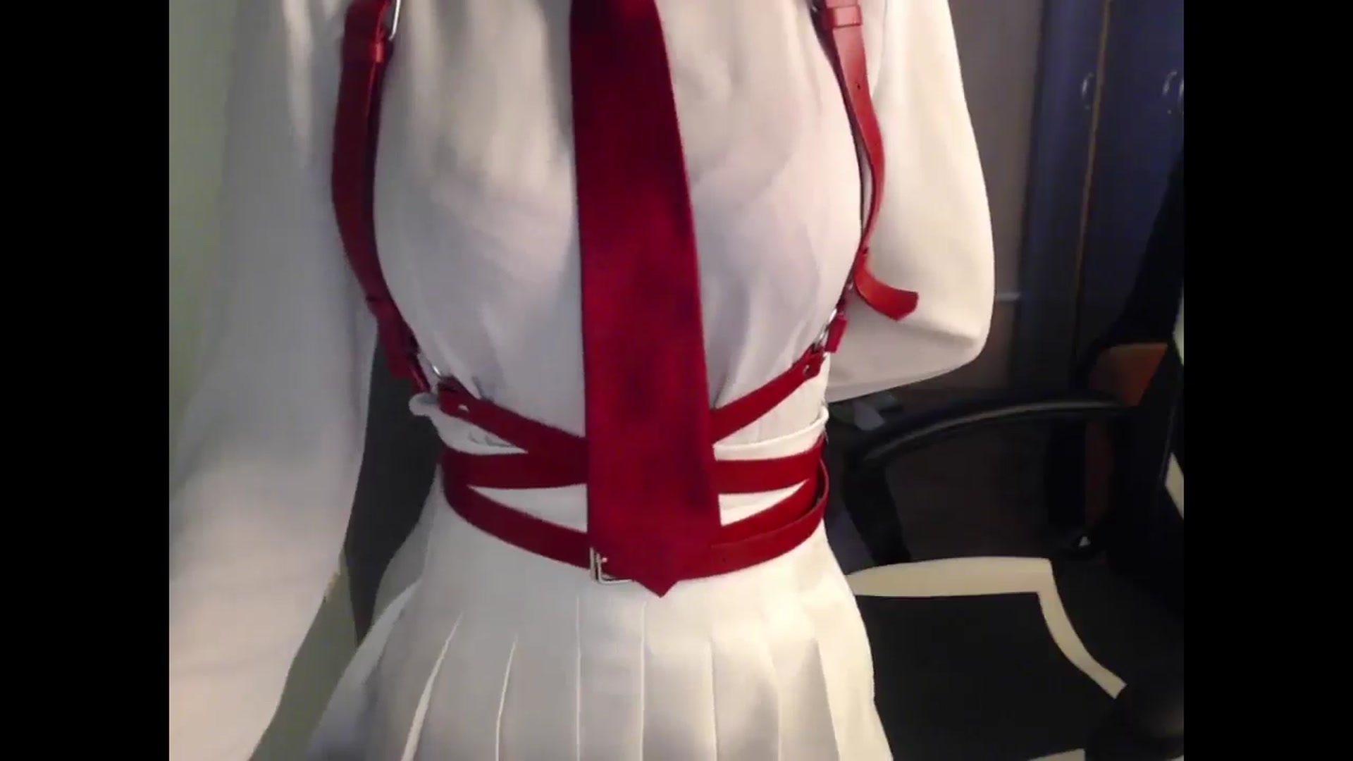 Gallery image thumbnail from NikiFoks18's myfreecams stream on, 04/22/2025, 08:05 image 8 of 20