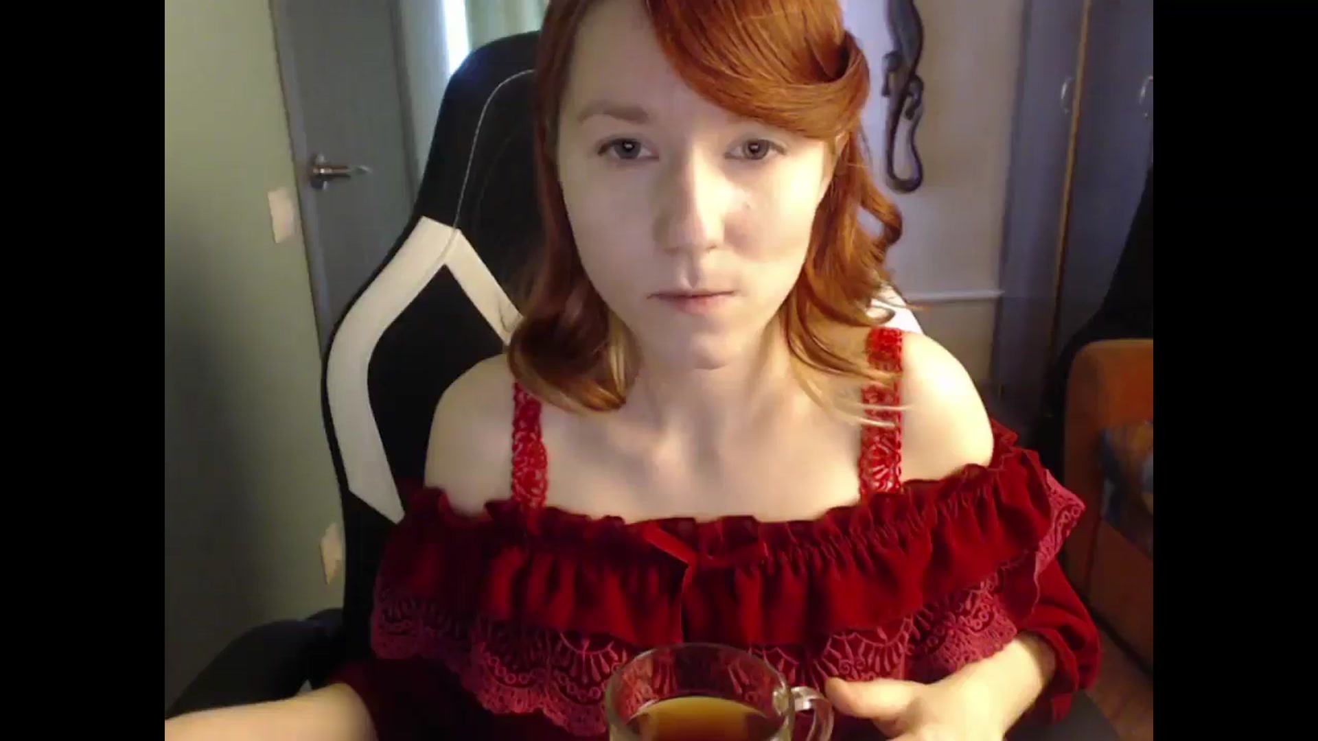 Gallery image thumbnail from NikiFoks18's myfreecams stream on, 04/24/2025, 09:00 image 20 of 20