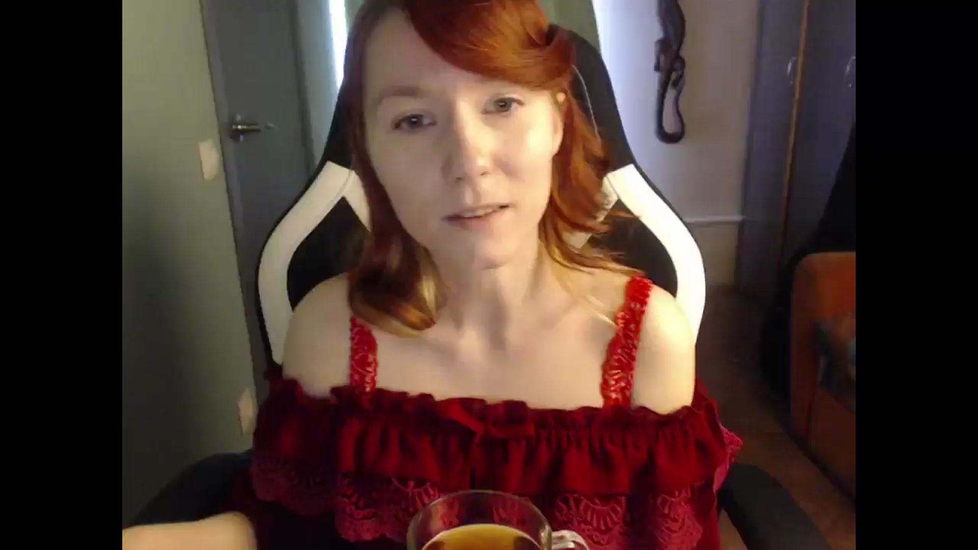 Gallery image thumbnail from NikiFoks18's myfreecams stream on, 04/24/2025, 09:00 image 18 of 20