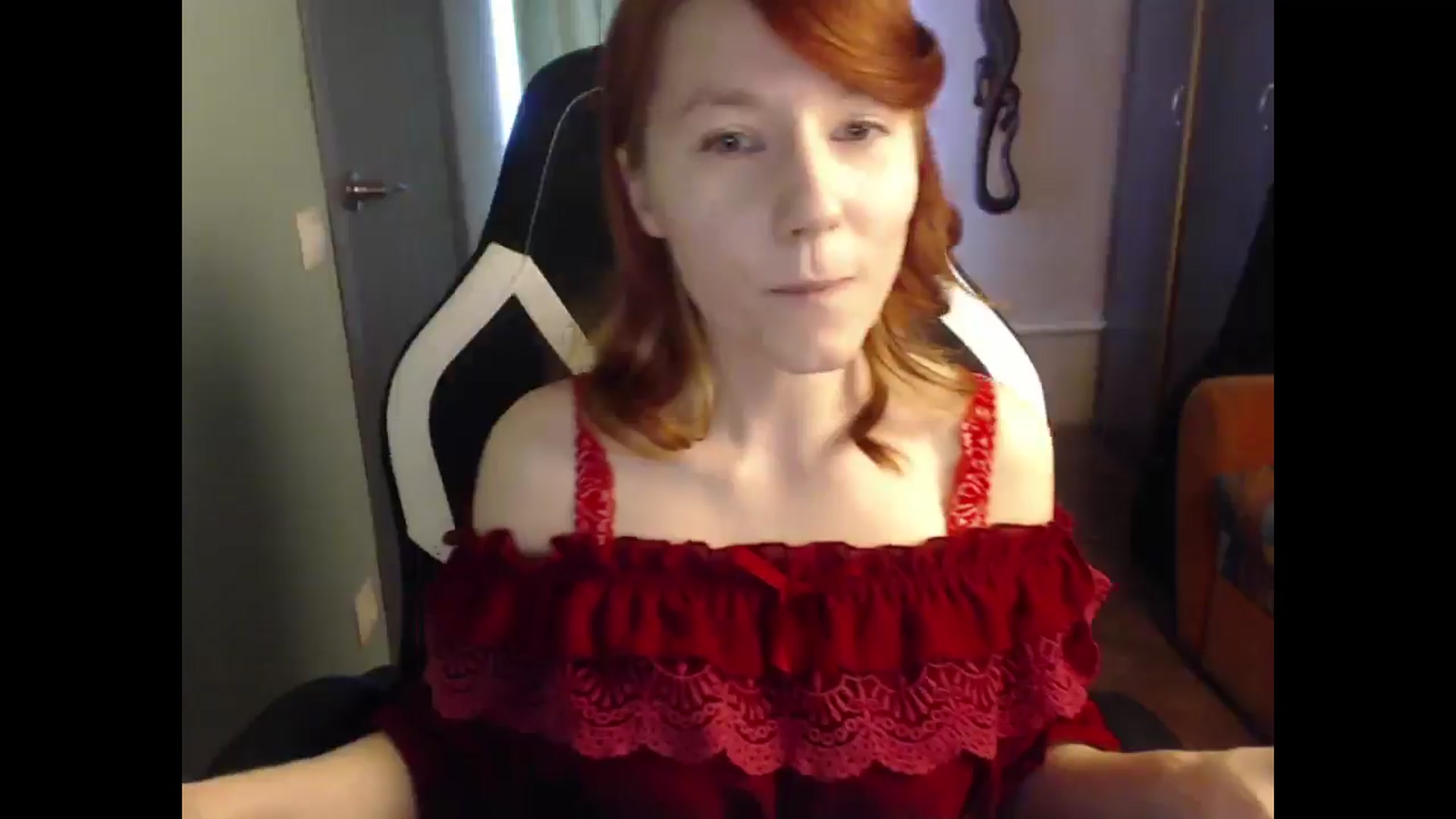 Gallery image thumbnail from NikiFoks18's myfreecams stream on, 04/24/2025, 09:00 image 12 of 20