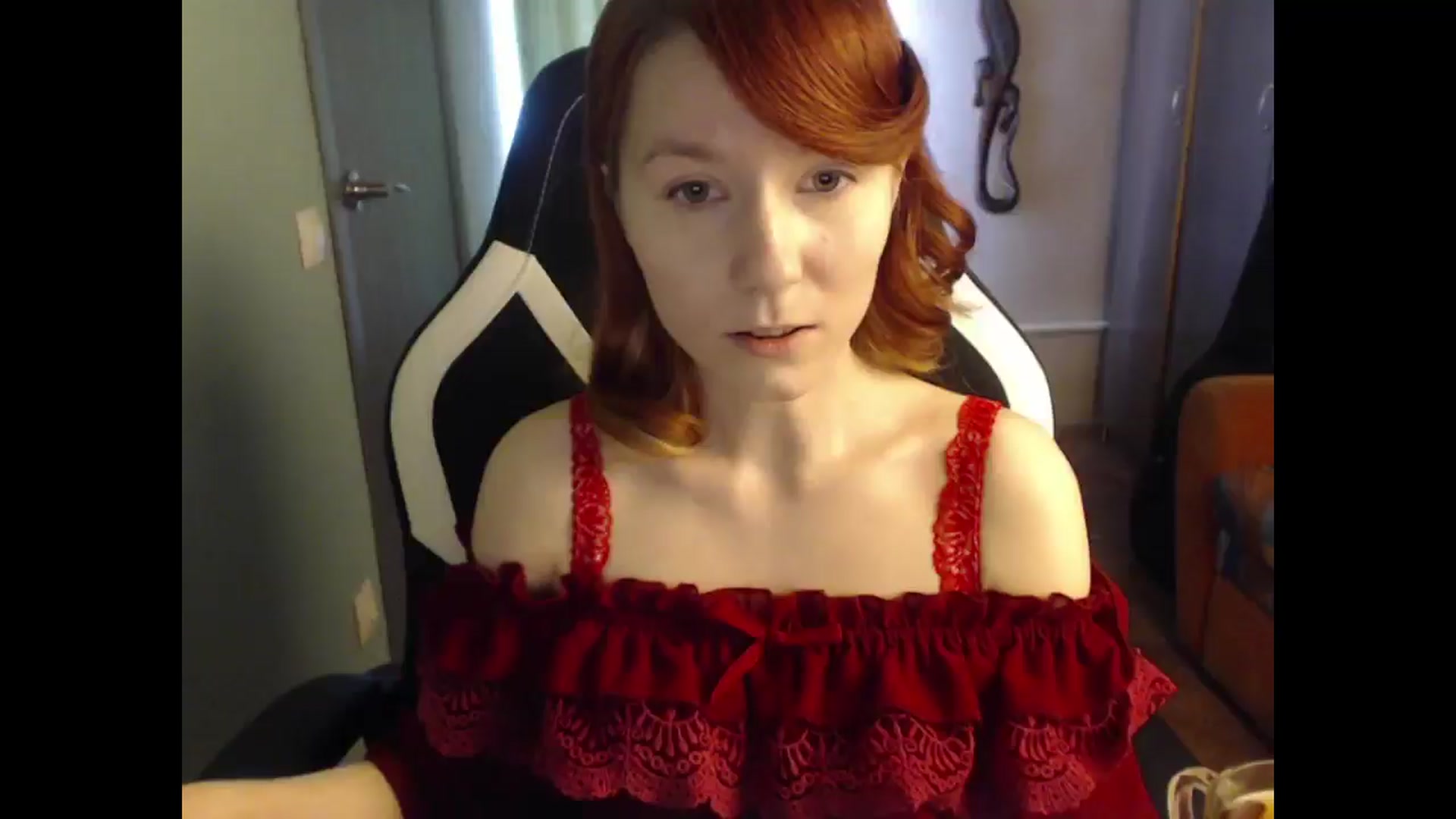 Gallery image thumbnail from NikiFoks18's myfreecams stream on, 04/24/2025, 09:00 image 1 of 20