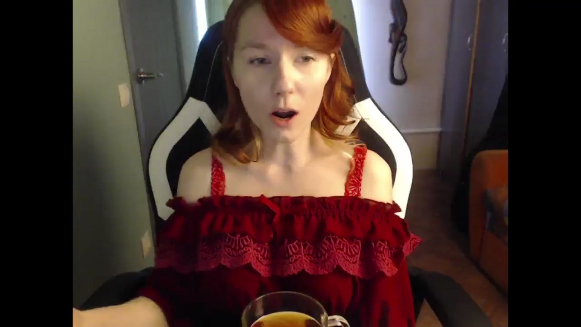 Gallery image thumbnail from NikiFoks18's myfreecams stream on, 04/24/2025, 09:00 image 19 of 20
