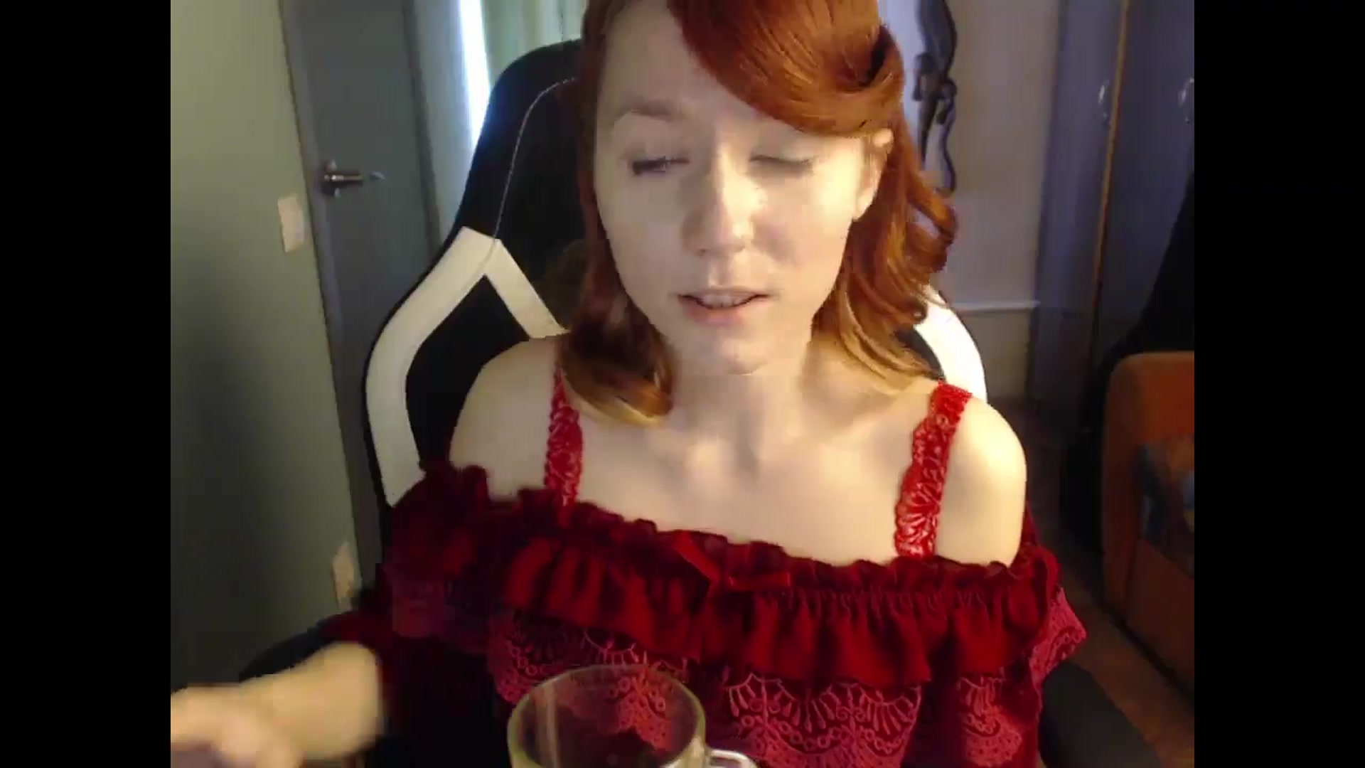 Gallery image thumbnail from NikiFoks18's myfreecams stream on, 04/24/2025, 09:00 image 6 of 20