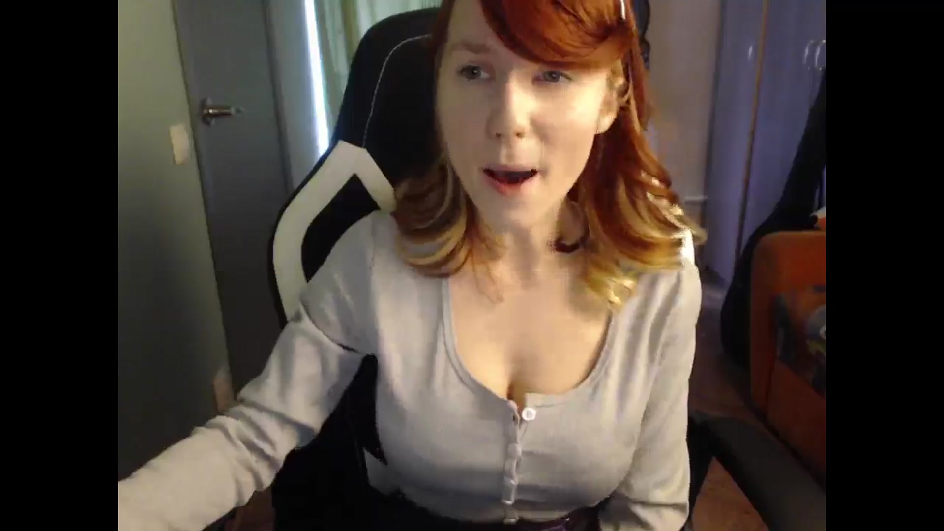 Gallery image thumbnail from NikiFoks18's myfreecams stream on, 04/27/2025, 09:02 image 18 of 20