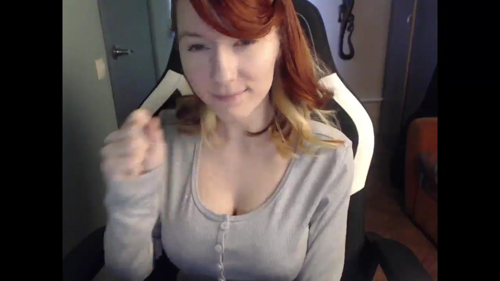Gallery image thumbnail from NikiFoks18's myfreecams stream on, 04/28/2025, 07:22 image 2 of 20