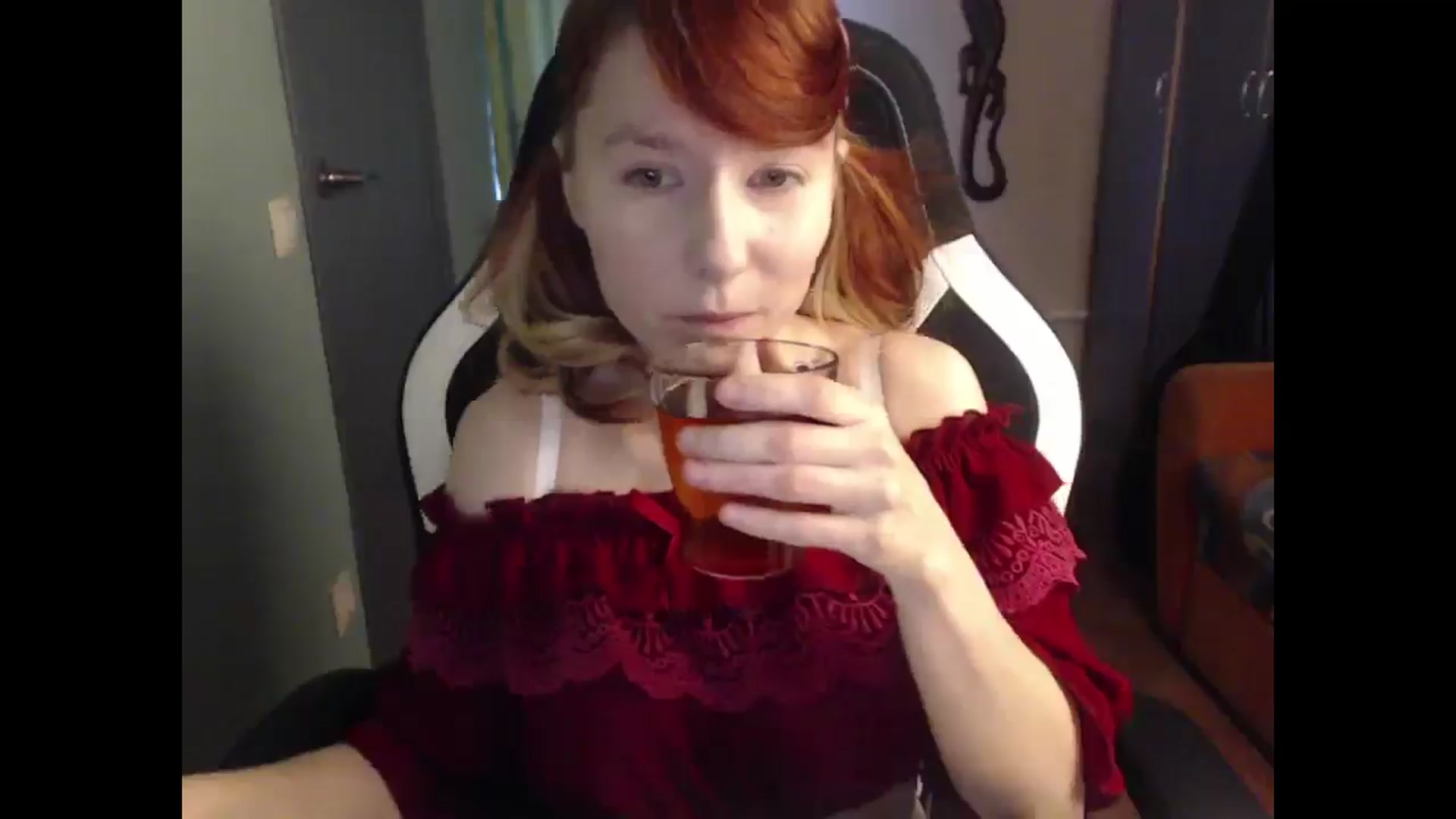 Gallery image thumbnail from NikiFoks18's myfreecams stream on, 04/30/2025, 07:59 image 5 of 20