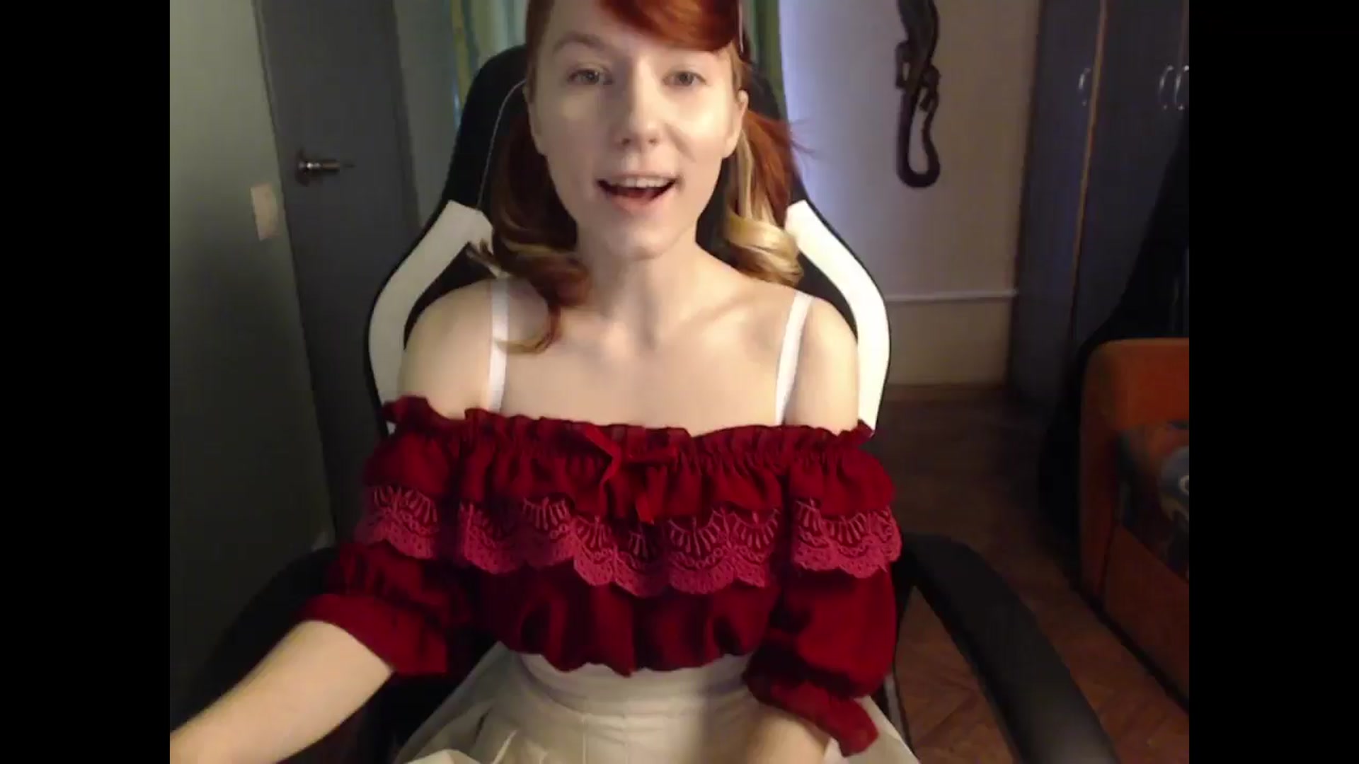 Gallery image thumbnail from NikiFoks18's myfreecams stream on, 04/30/2025, 09:14 image 18 of 20