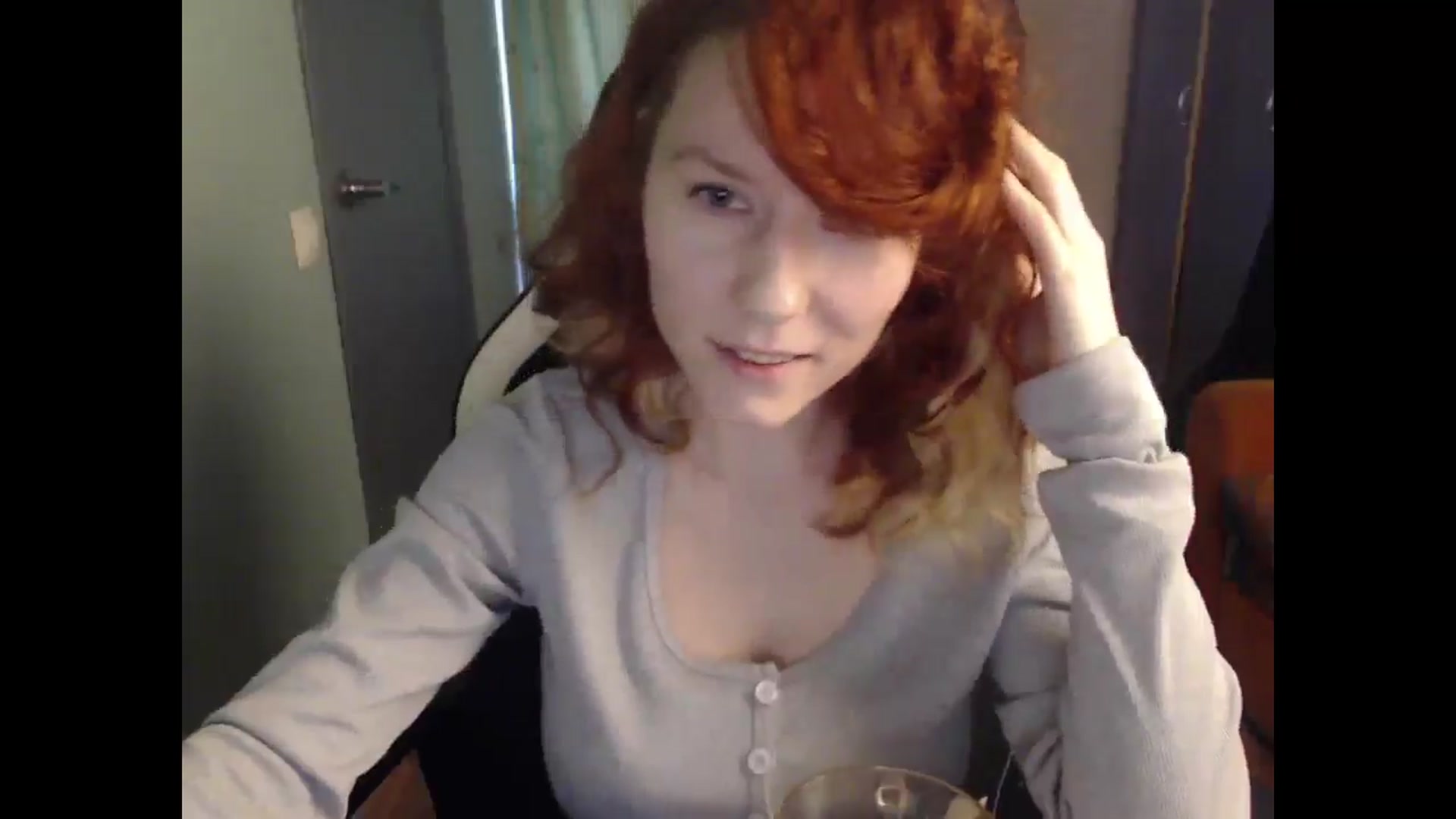 Gallery image thumbnail from NikiFoks18's myfreecams stream on, 05/04/2025, 08:55 image 11 of 20