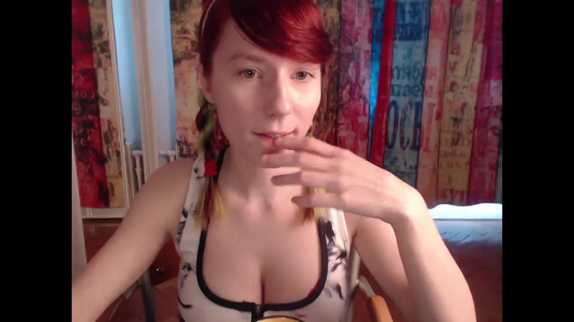 Gallery image thumbnail from NikiFoks18's myfreecams stream on, 05/28/2025, 09:48 image 13 of 20