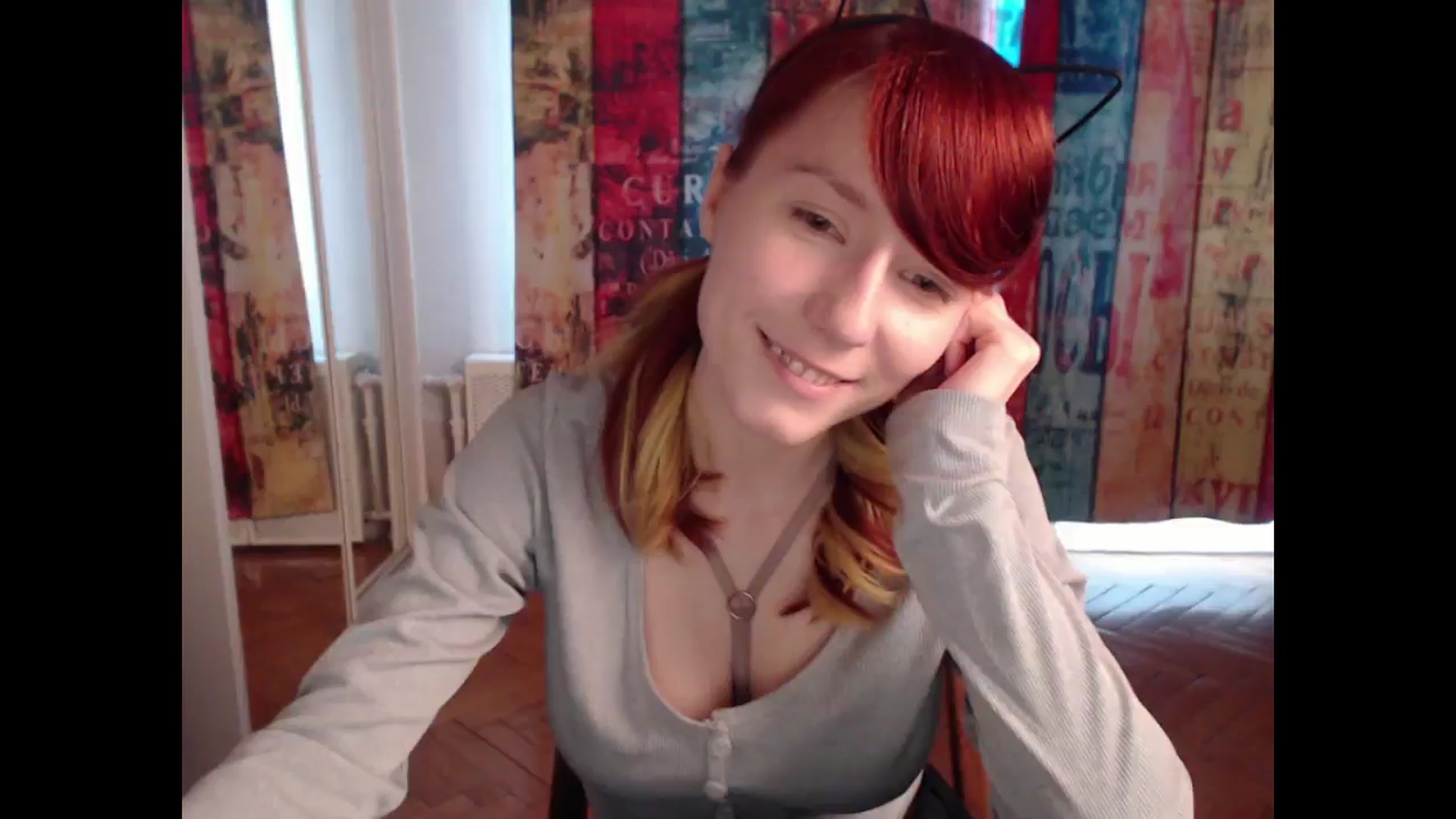 Gallery image thumbnail from NikiFoks18's myfreecams stream on, 06/08/2025, 07:53 image 10 of 20