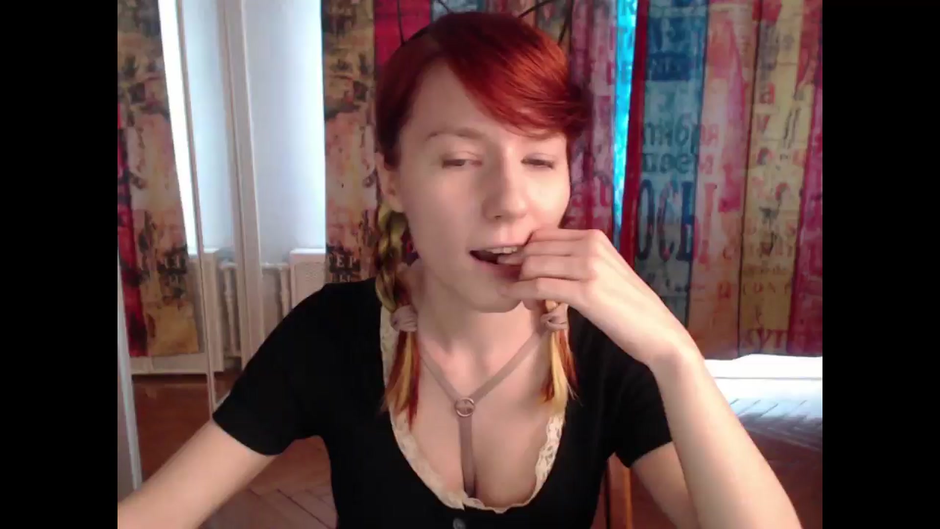 Gallery image thumbnail from NikiFoks18's myfreecams stream on, 06/09/2025, 06:32 image 1 of 20