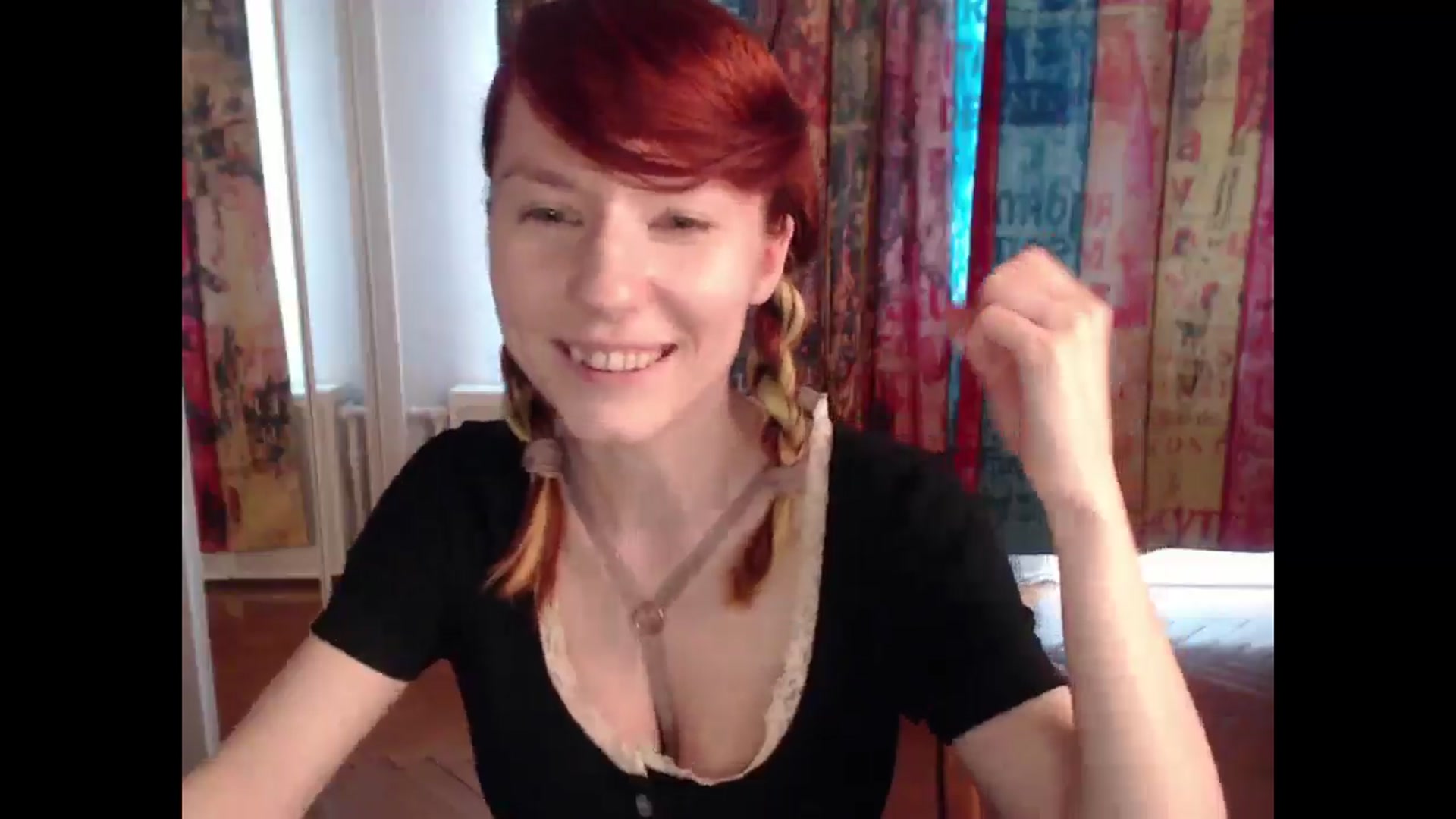 Gallery image thumbnail from NikiFoks18's myfreecams stream on, 06/09/2025, 06:32 image 18 of 20