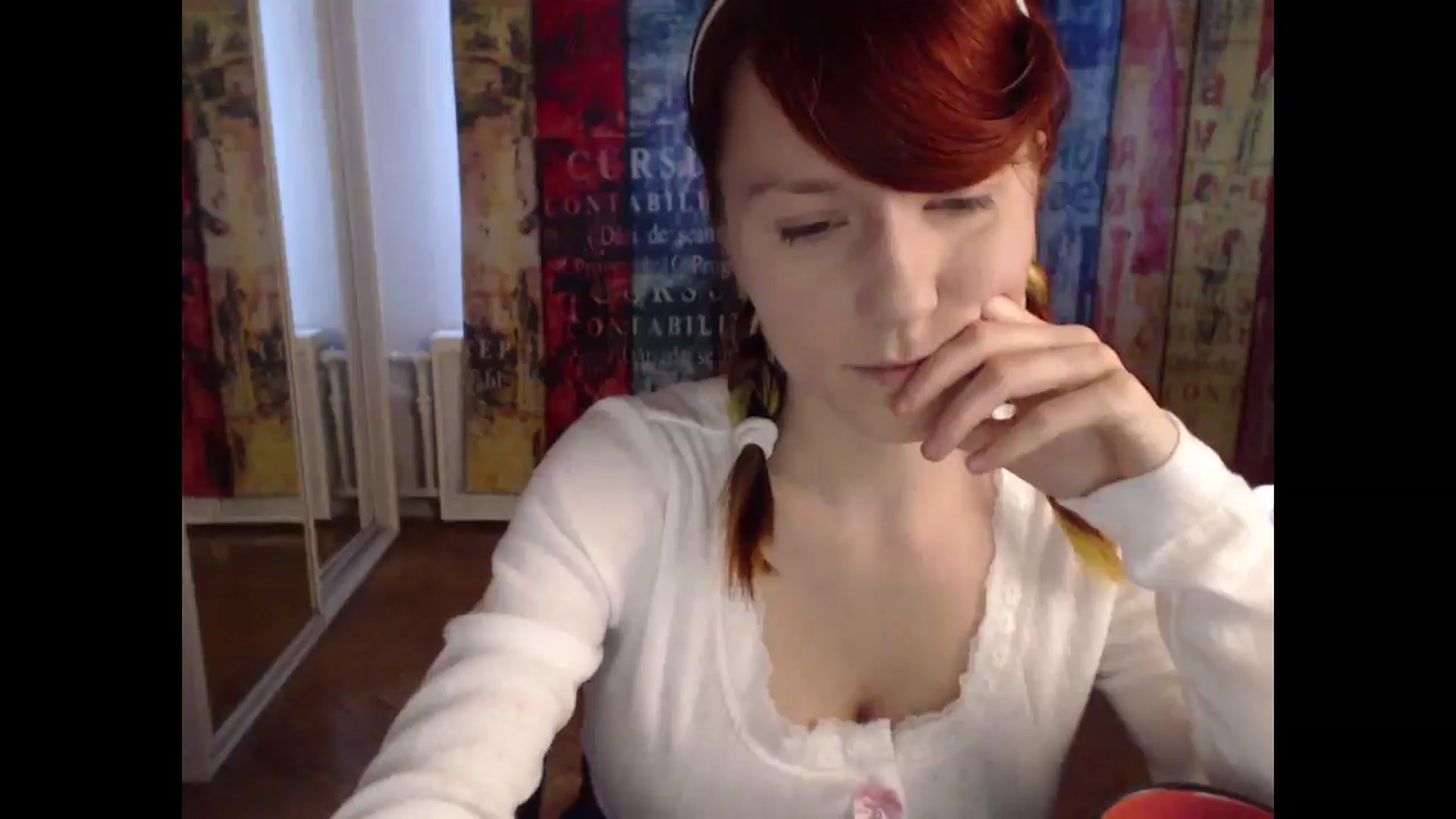 Gallery image thumbnail from NikiFoks18's myfreecams stream on, 06/10/2025, 12:51 image 16 of 20