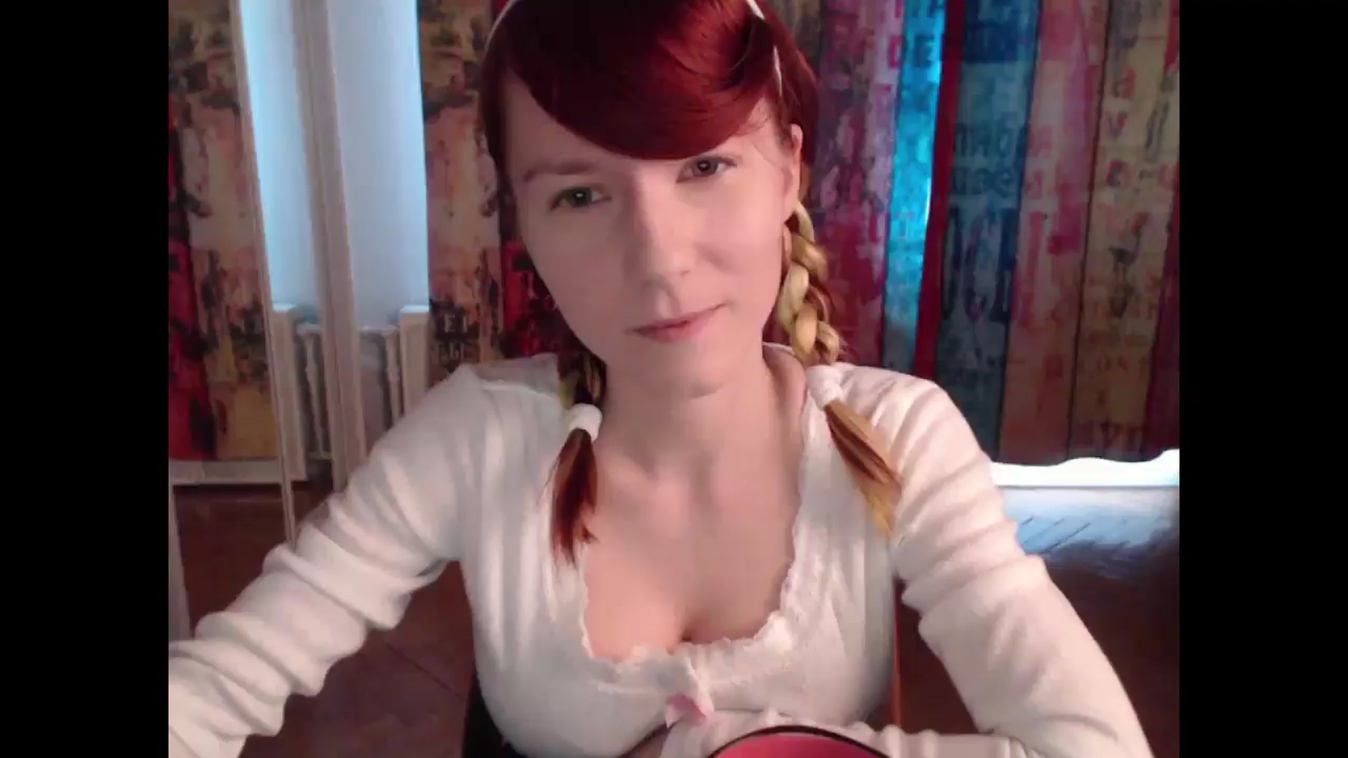 Gallery image thumbnail from NikiFoks18's myfreecams stream on, 06/10/2025, 12:51 image 10 of 20