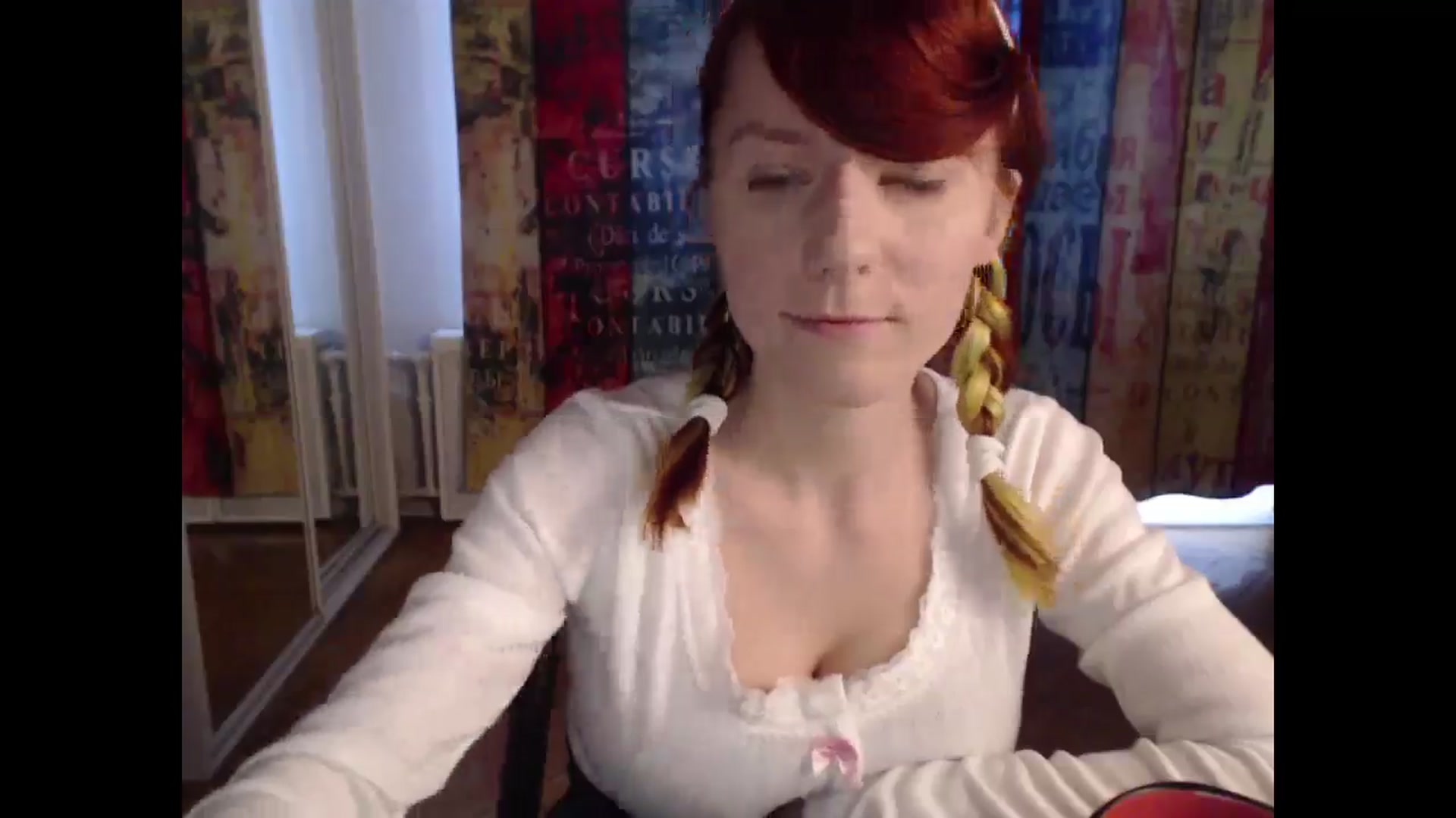 Gallery image thumbnail from NikiFoks18's myfreecams stream on, 06/10/2025, 12:51 image 17 of 20