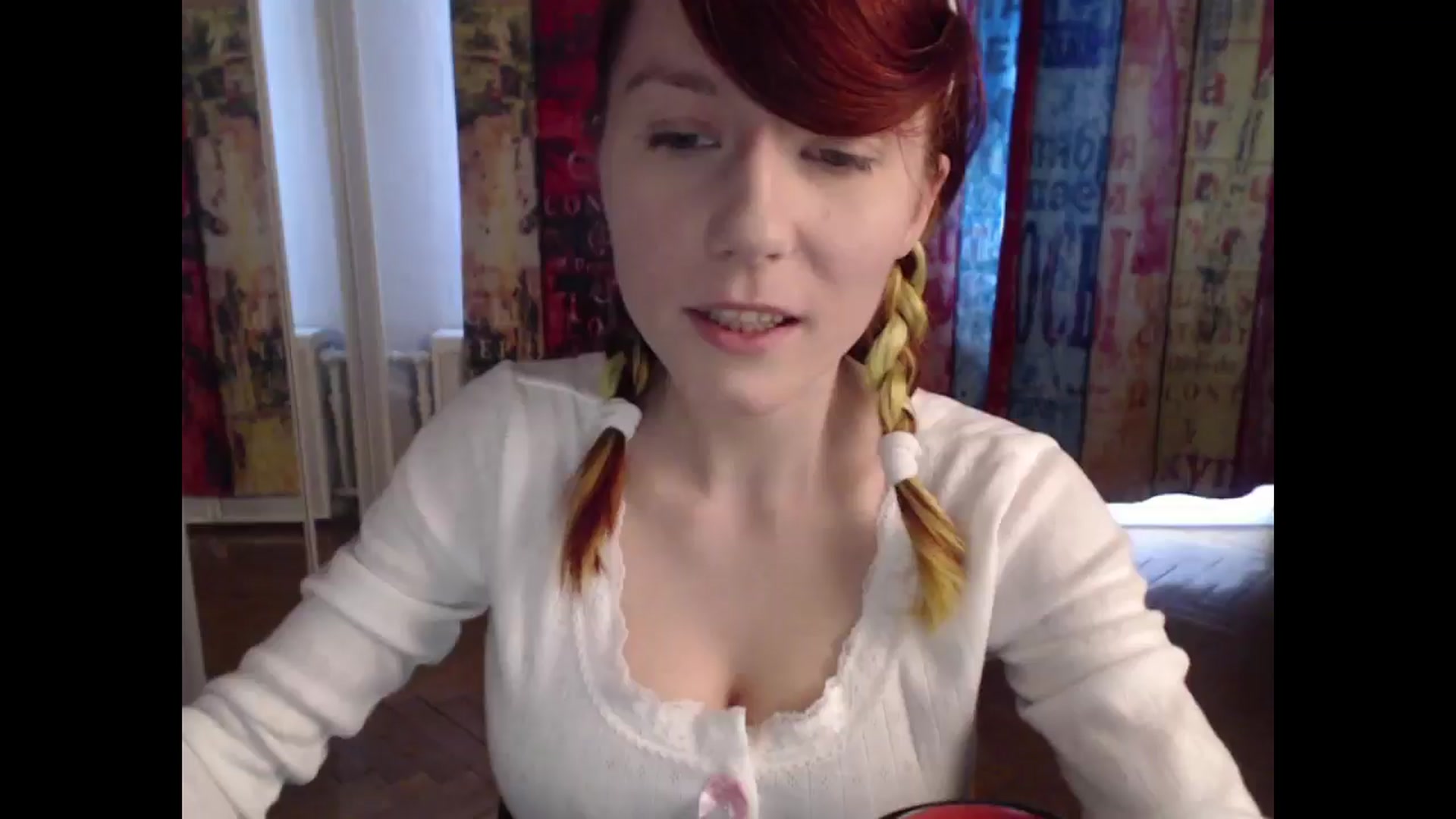 Gallery image thumbnail from NikiFoks18's myfreecams stream on, 06/10/2025, 12:51 image 12 of 20