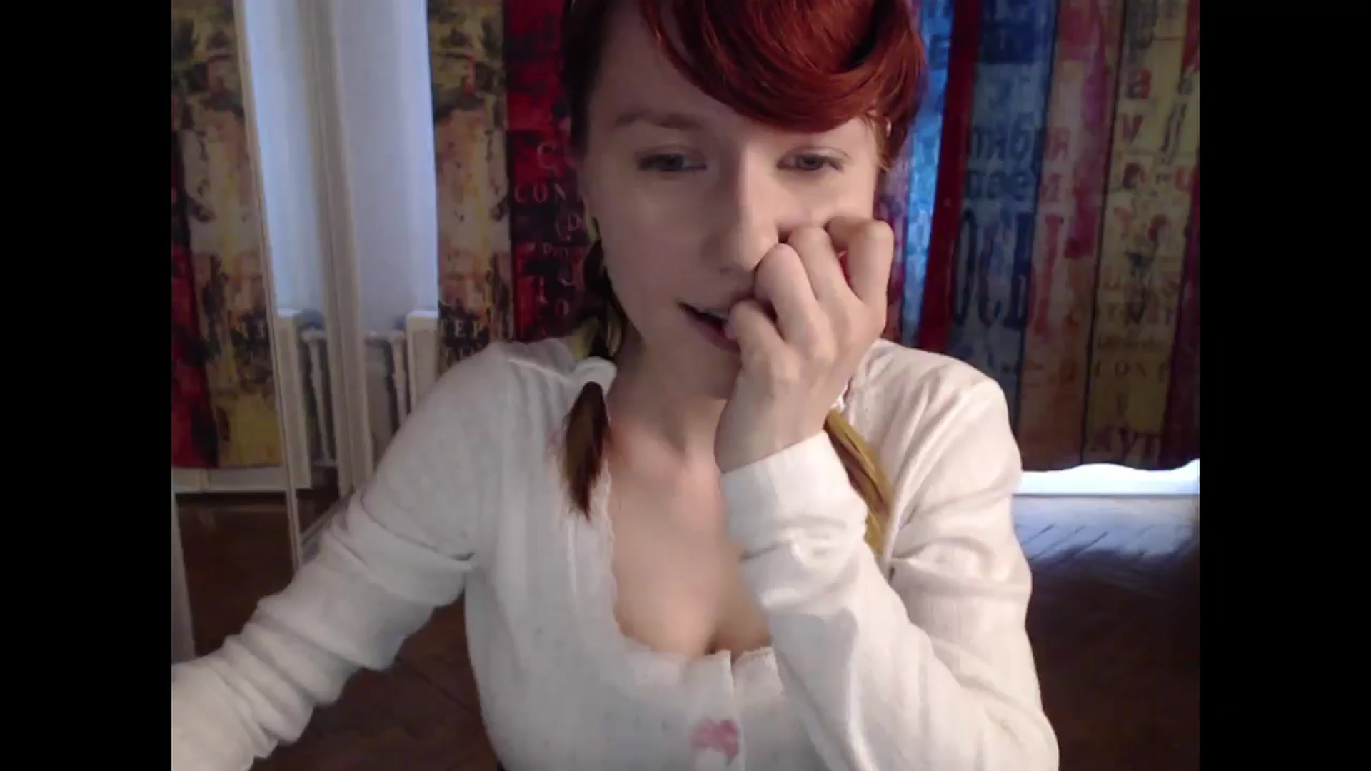 Gallery image thumbnail from NikiFoks18's myfreecams stream on, 06/10/2025, 15:15 image 12 of 20