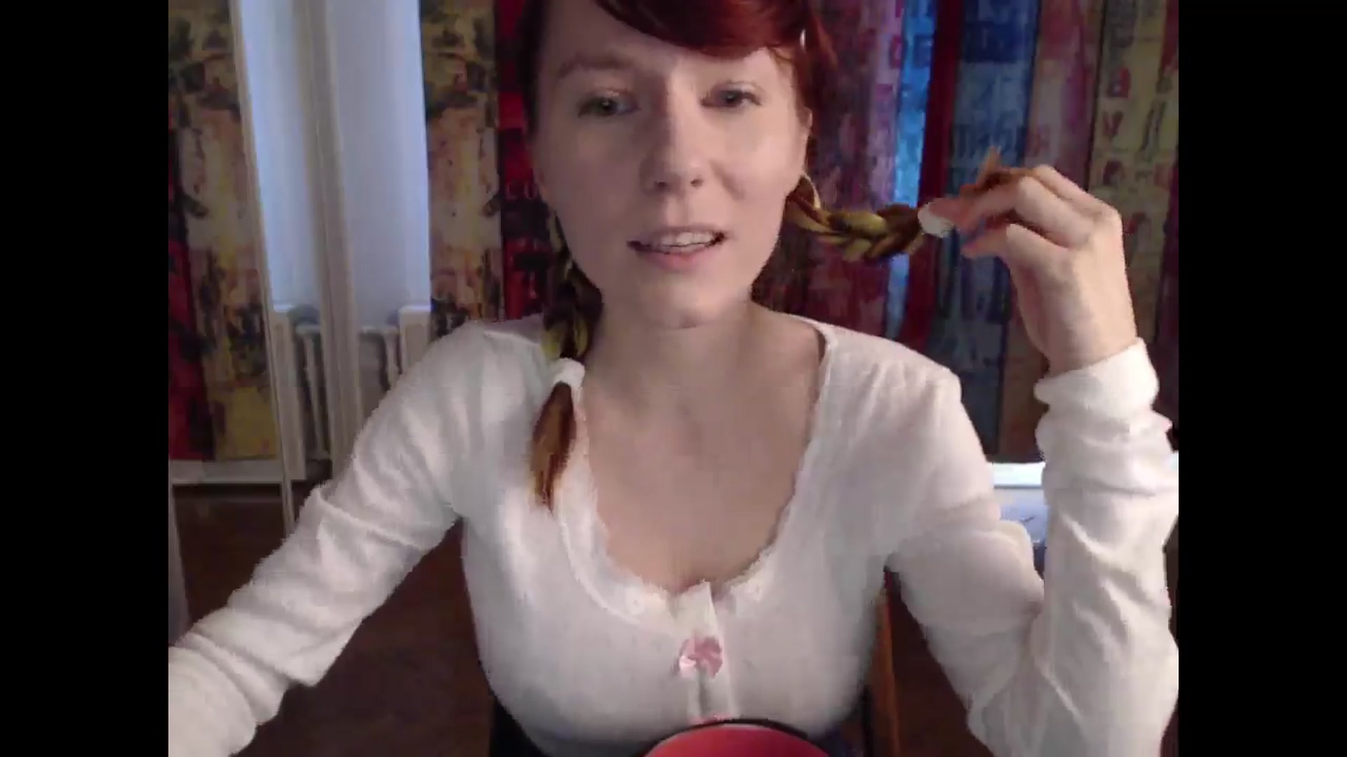 Gallery image thumbnail from NikiFoks18's myfreecams stream on, 06/10/2025, 15:15 image 9 of 20