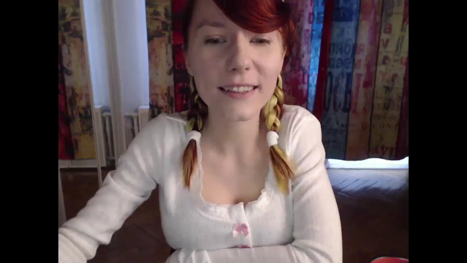 Gallery image thumbnail from NikiFoks18's myfreecams stream on, 06/10/2025, 15:15 image 4 of 20