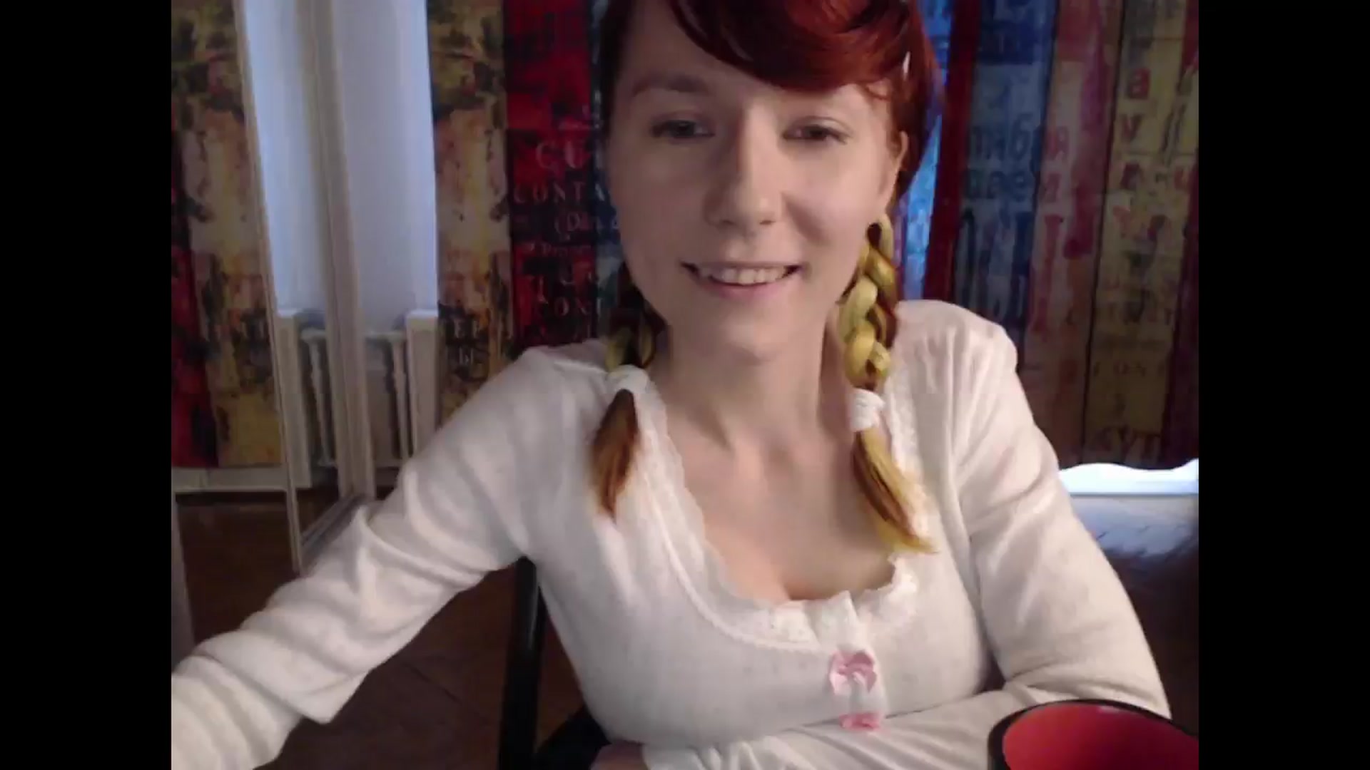 Gallery image thumbnail from NikiFoks18's myfreecams stream on, 06/10/2025, 15:15 image 8 of 20