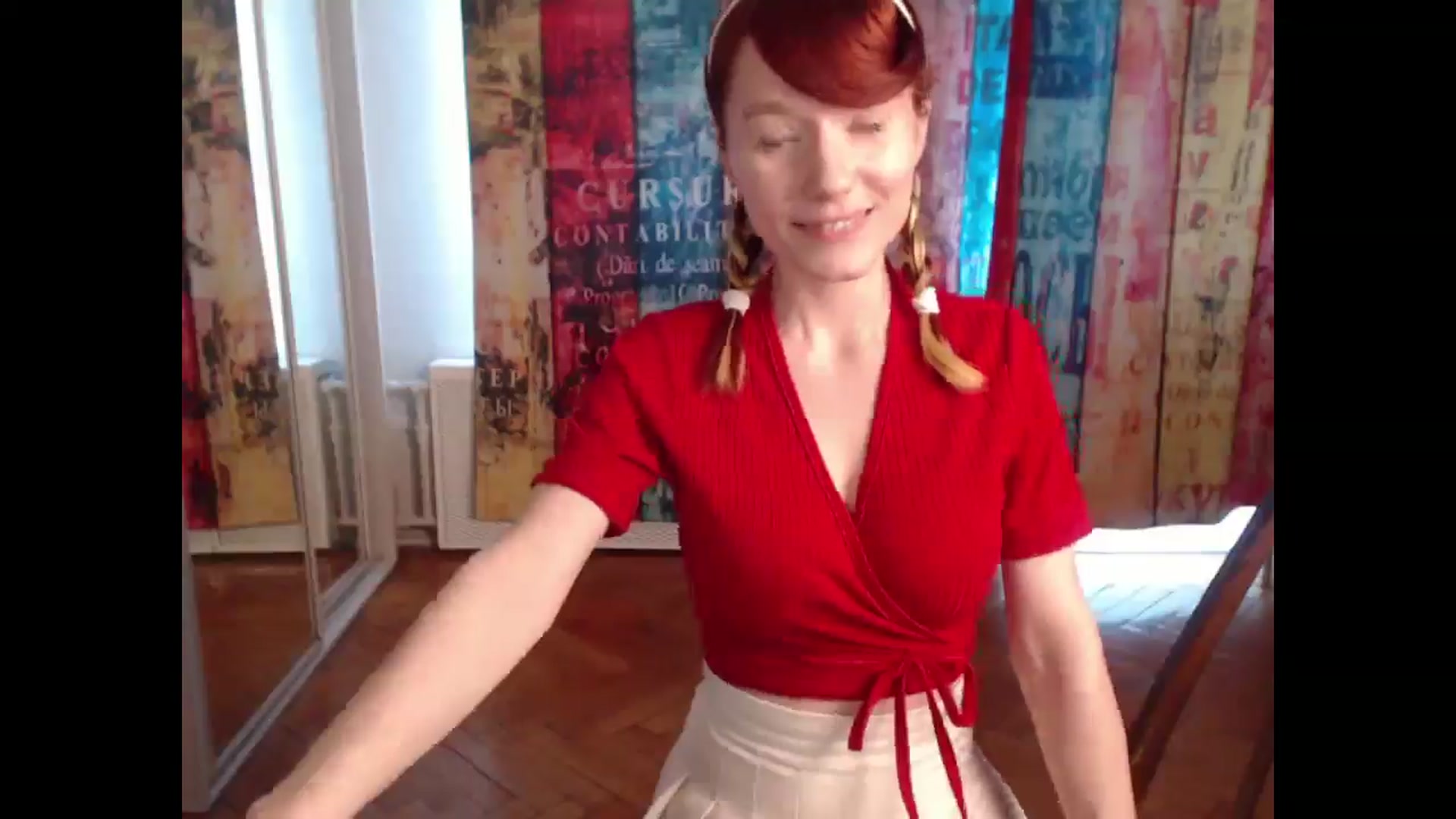 Gallery image thumbnail from NikiFoks18's myfreecams stream on, 06/12/2025, 09:12 image 6 of 20