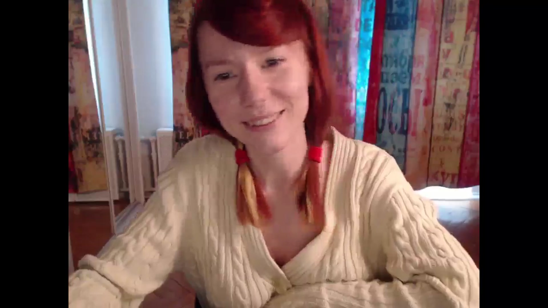 Gallery image thumbnail from NikiFoks18's myfreecams stream on, 06/15/2025, 11:00 image 15 of 20