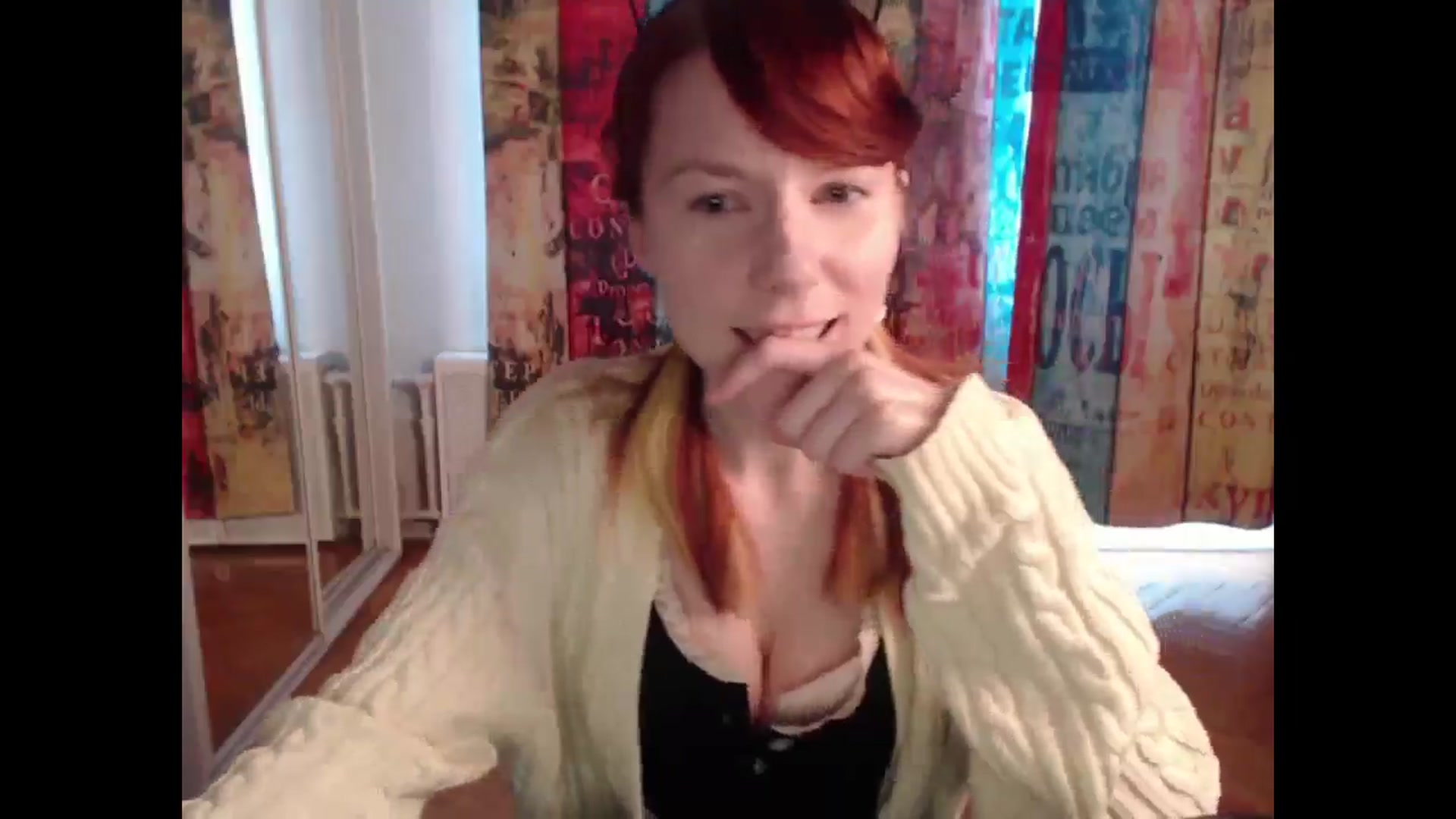 Gallery image thumbnail from NikiFoks18's myfreecams stream on, 06/21/2025, 09:05 image 10 of 20