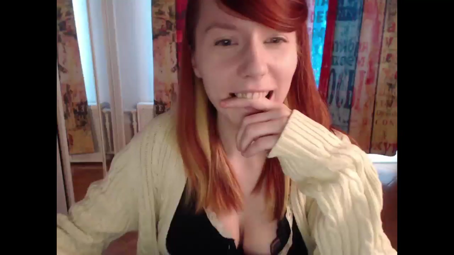 Gallery image thumbnail from NikiFoks18's myfreecams stream on, 06/27/2025, 09:32 image 17 of 20