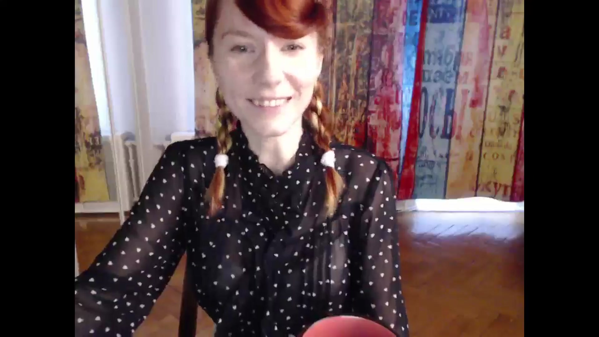 Gallery image thumbnail from NikiFoks18's myfreecams stream on, 06/30/2025, 10:38 image 11 of 20