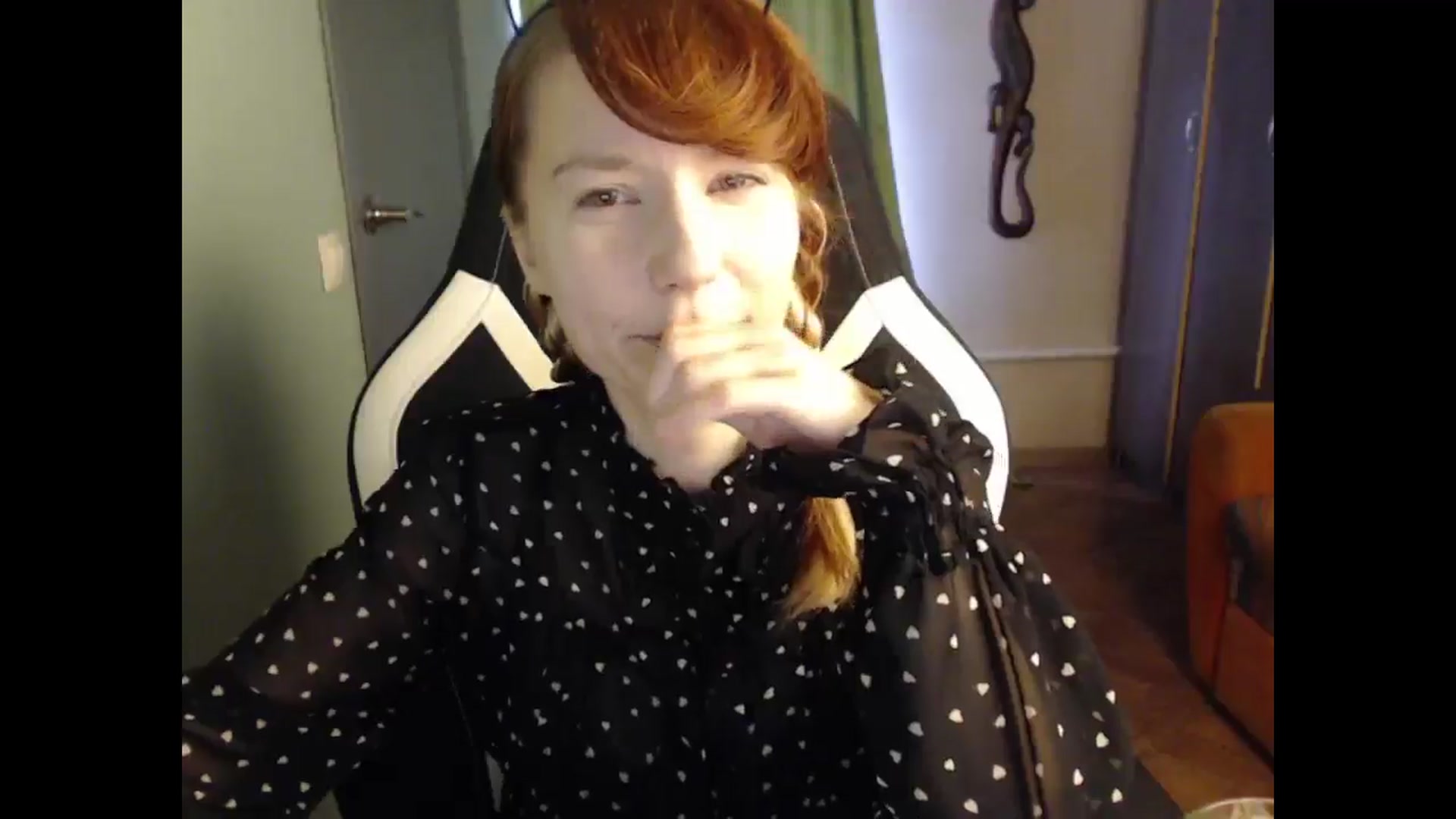 Gallery image thumbnail from NikiFoks18's myfreecams stream on, 09/28/2025, 09:24 image 8 of 20