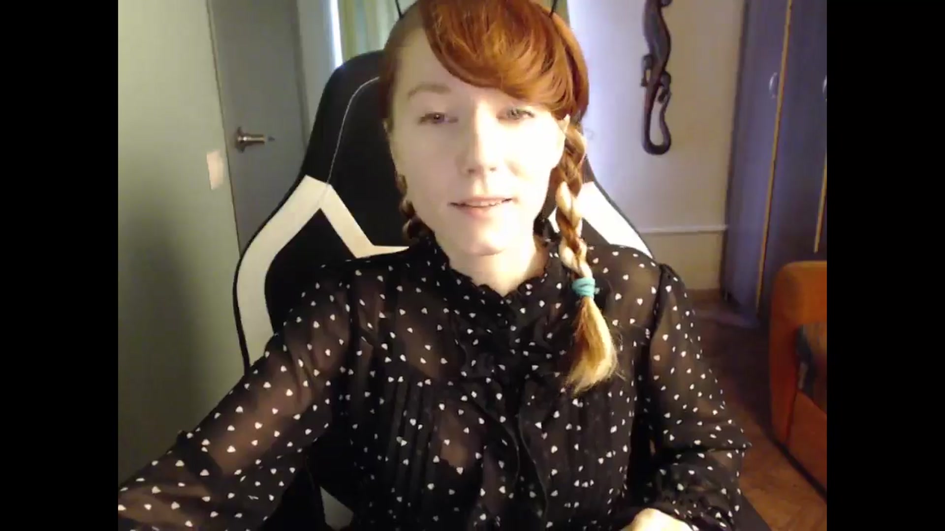 Gallery image thumbnail from NikiFoks18's myfreecams stream on, 09/28/2025, 09:24 image 4 of 20
